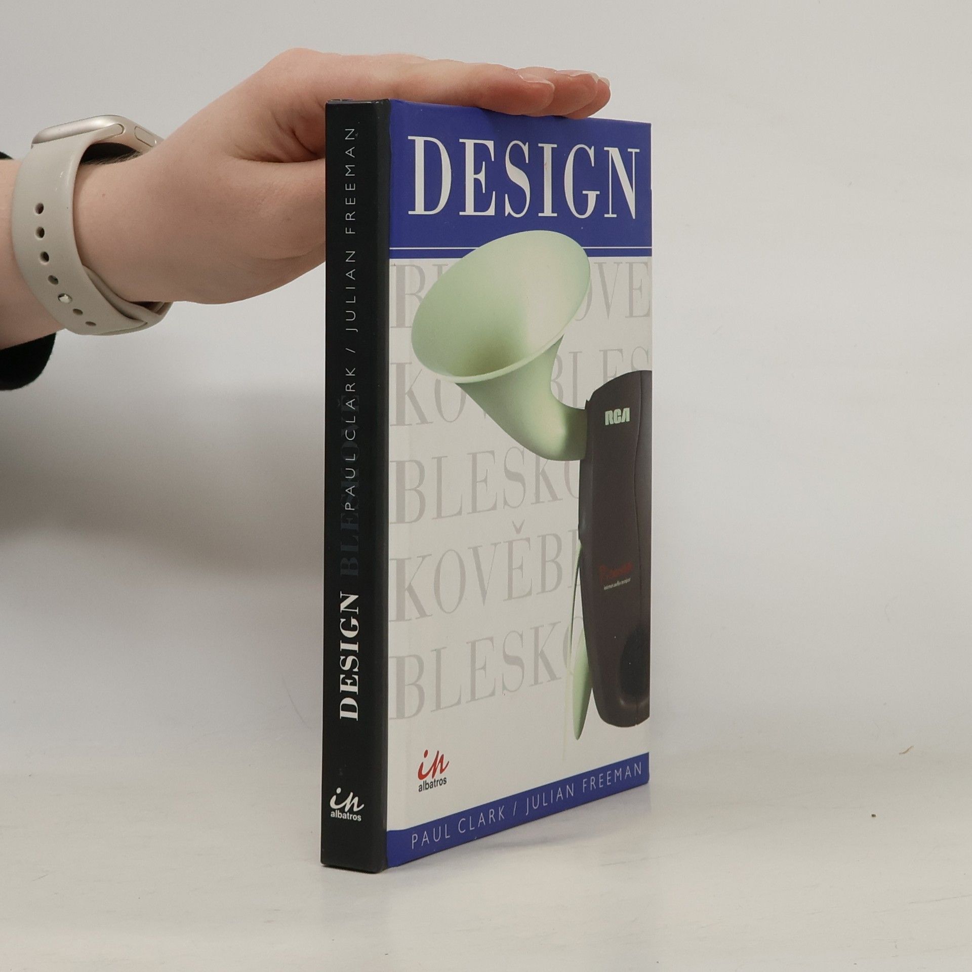 Julian Freeman Design bleskově