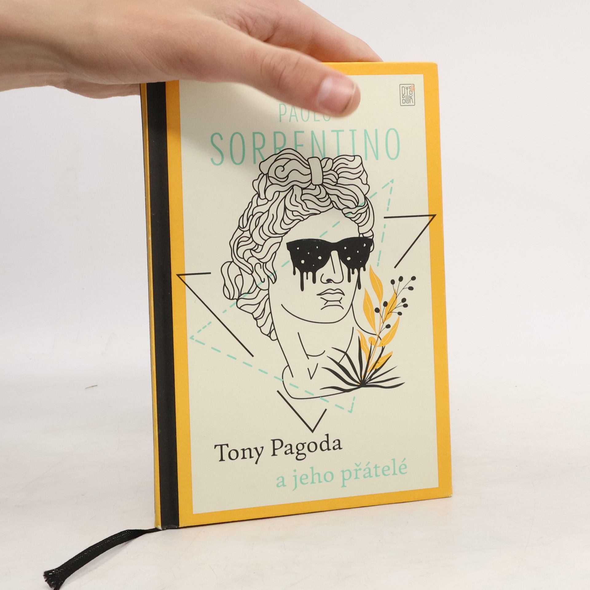 Paolo Sorrentino Tony Pagoda a jeho přátelé
