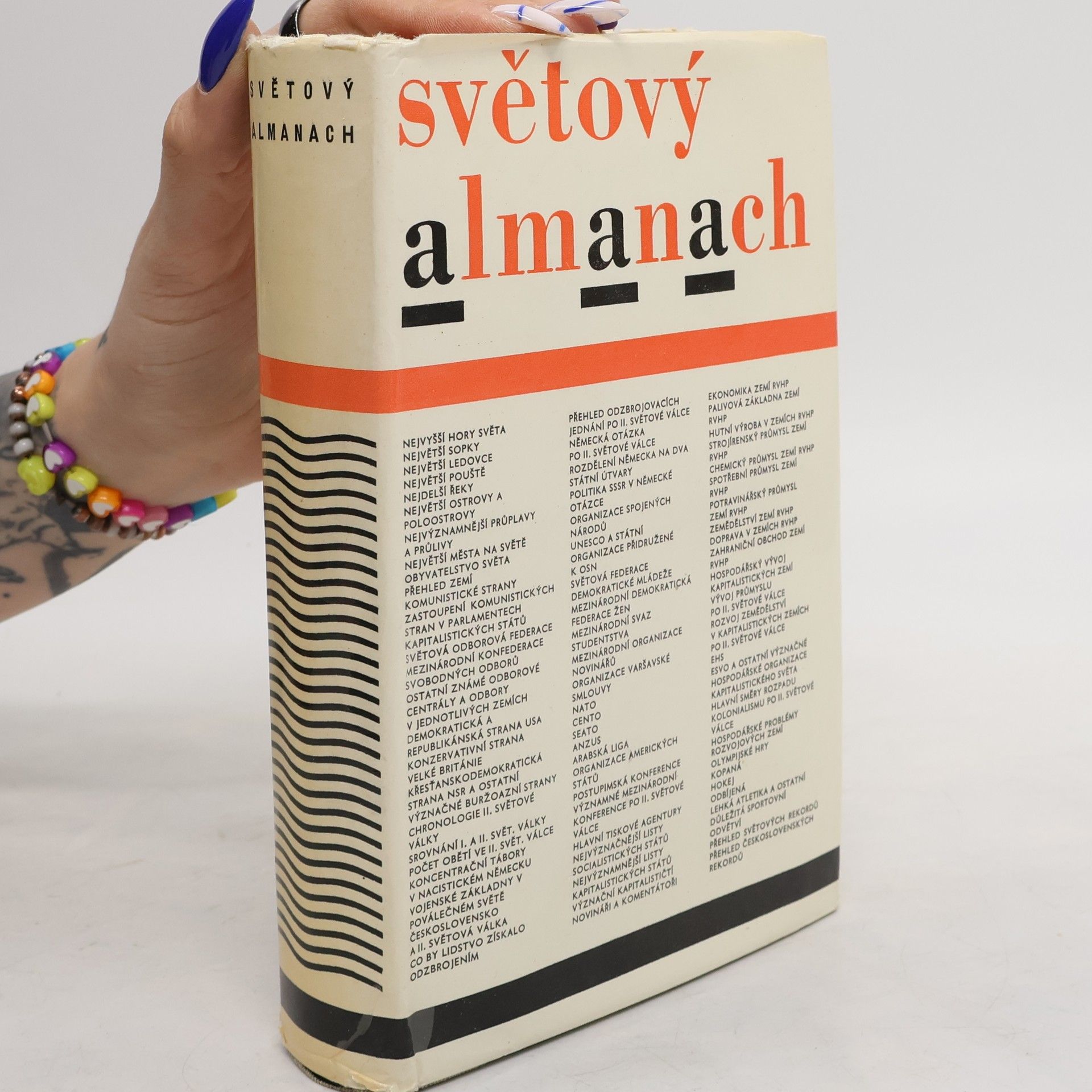 Autorenkollektiv Světový almanach