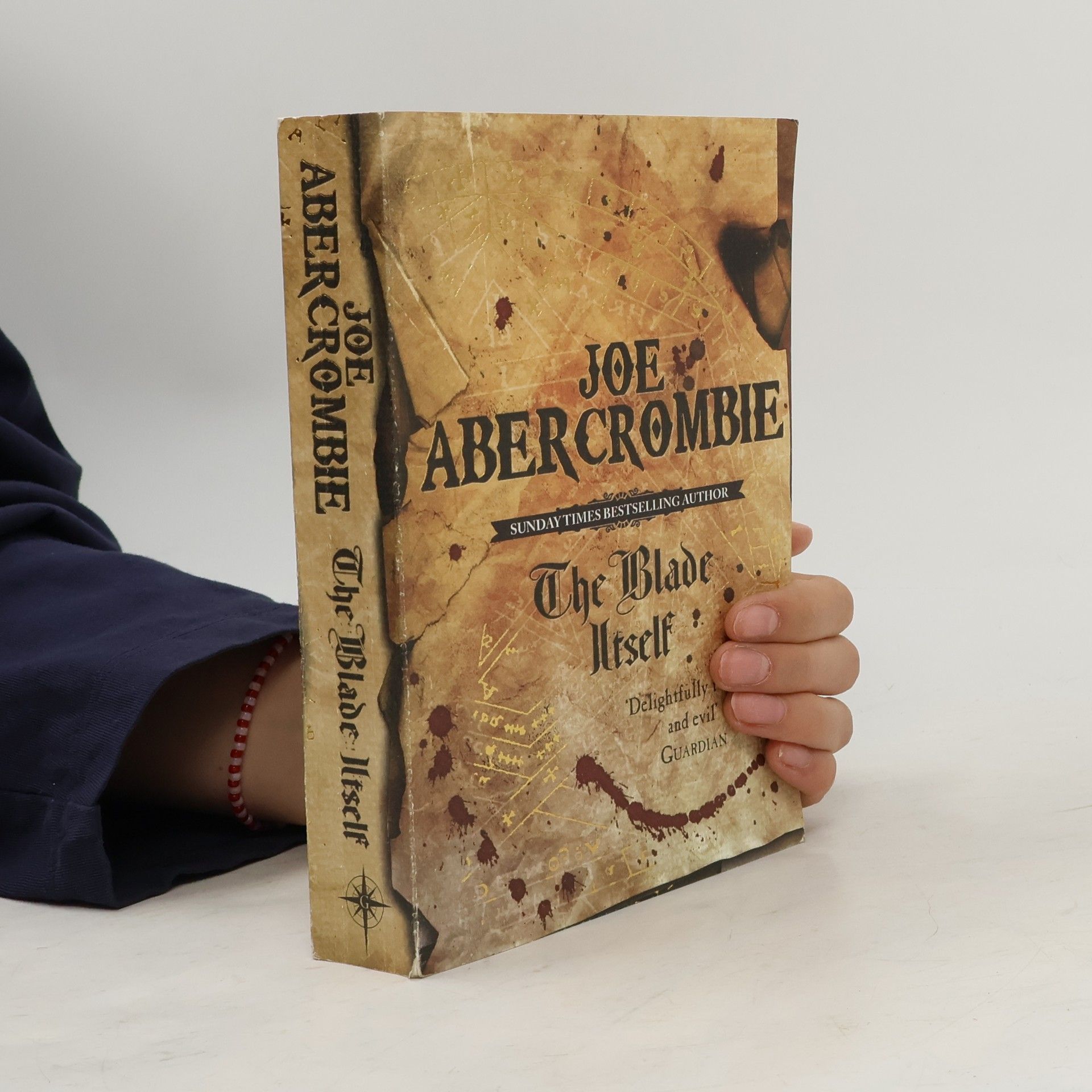 Joe Abercrombie The Blade Itself