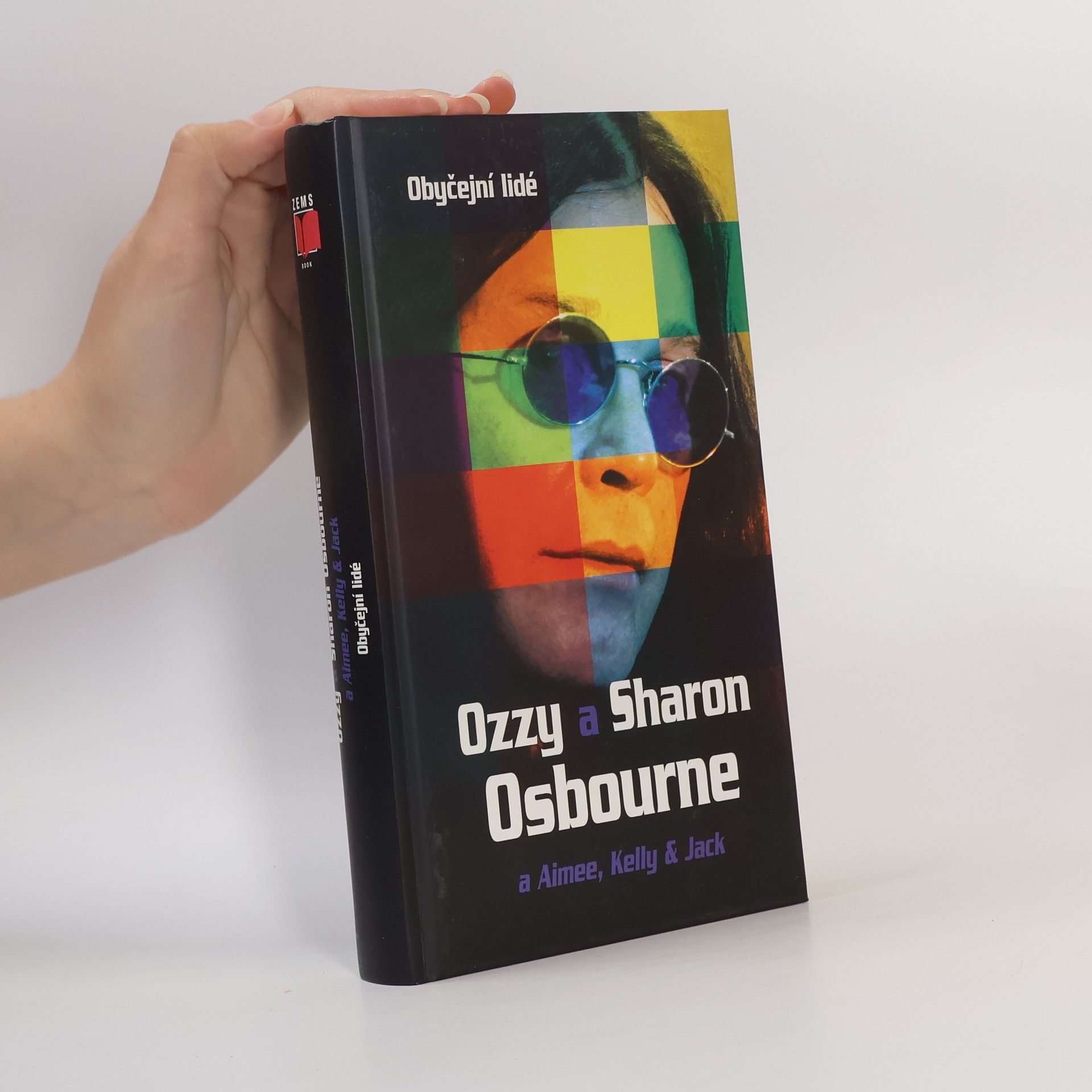 Ozzy Osbourne Ozzy a Sharon Osbourne. Obyčejní lidé