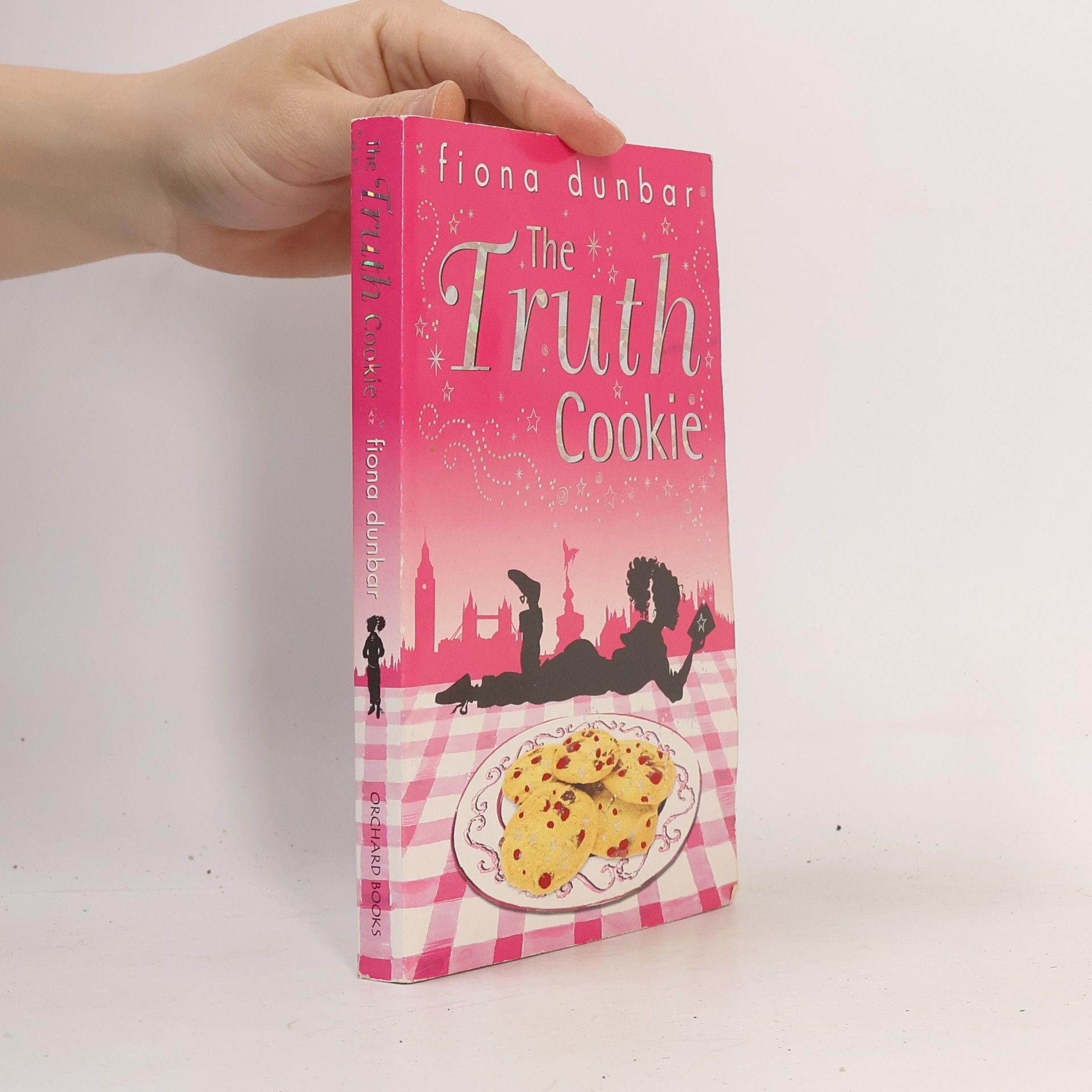 Fiona Dunbar Red Apple: The Truth Cookie