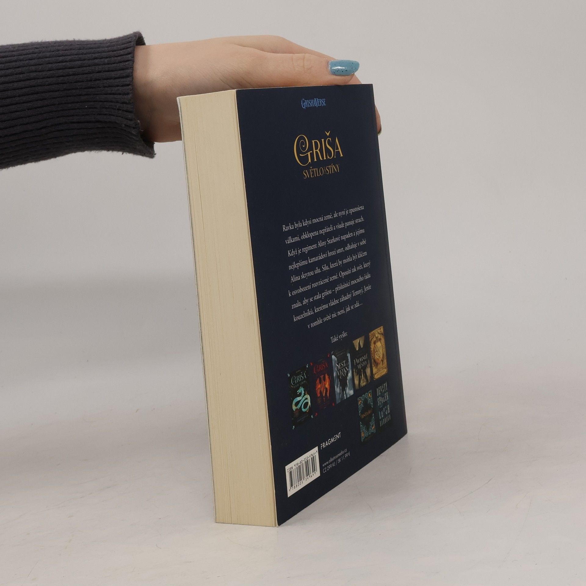 Leigh Bardugo Světlo a stíny