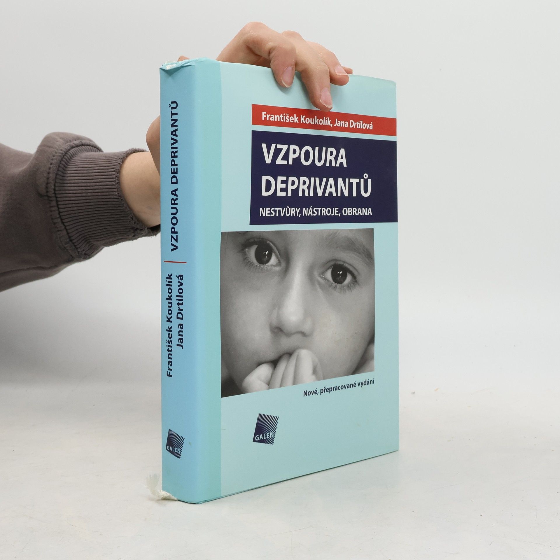 Vzpoura deprivantů. Nestvůry, nástroje, obrana