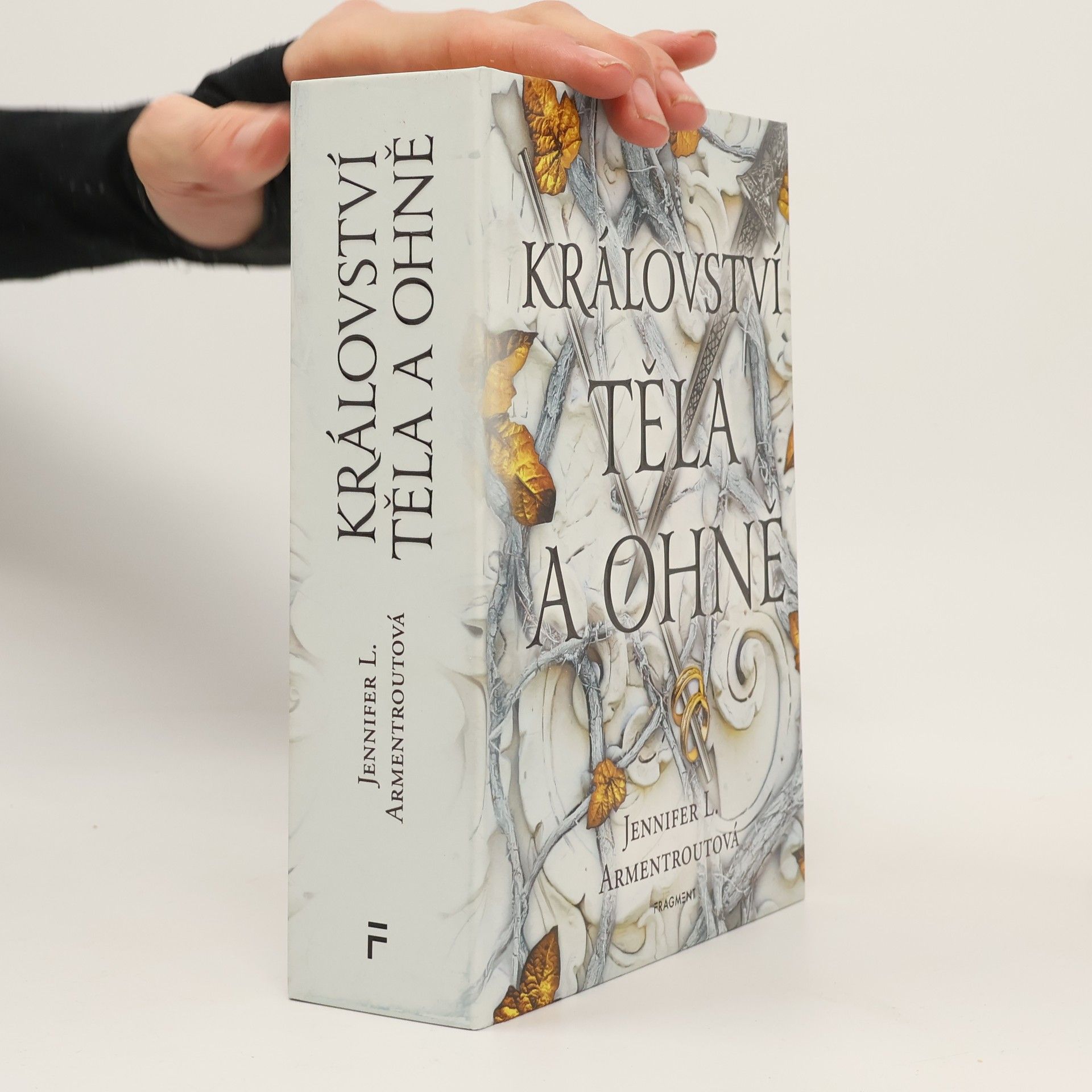 Jennifer L. Armentrout Království těla a ohně