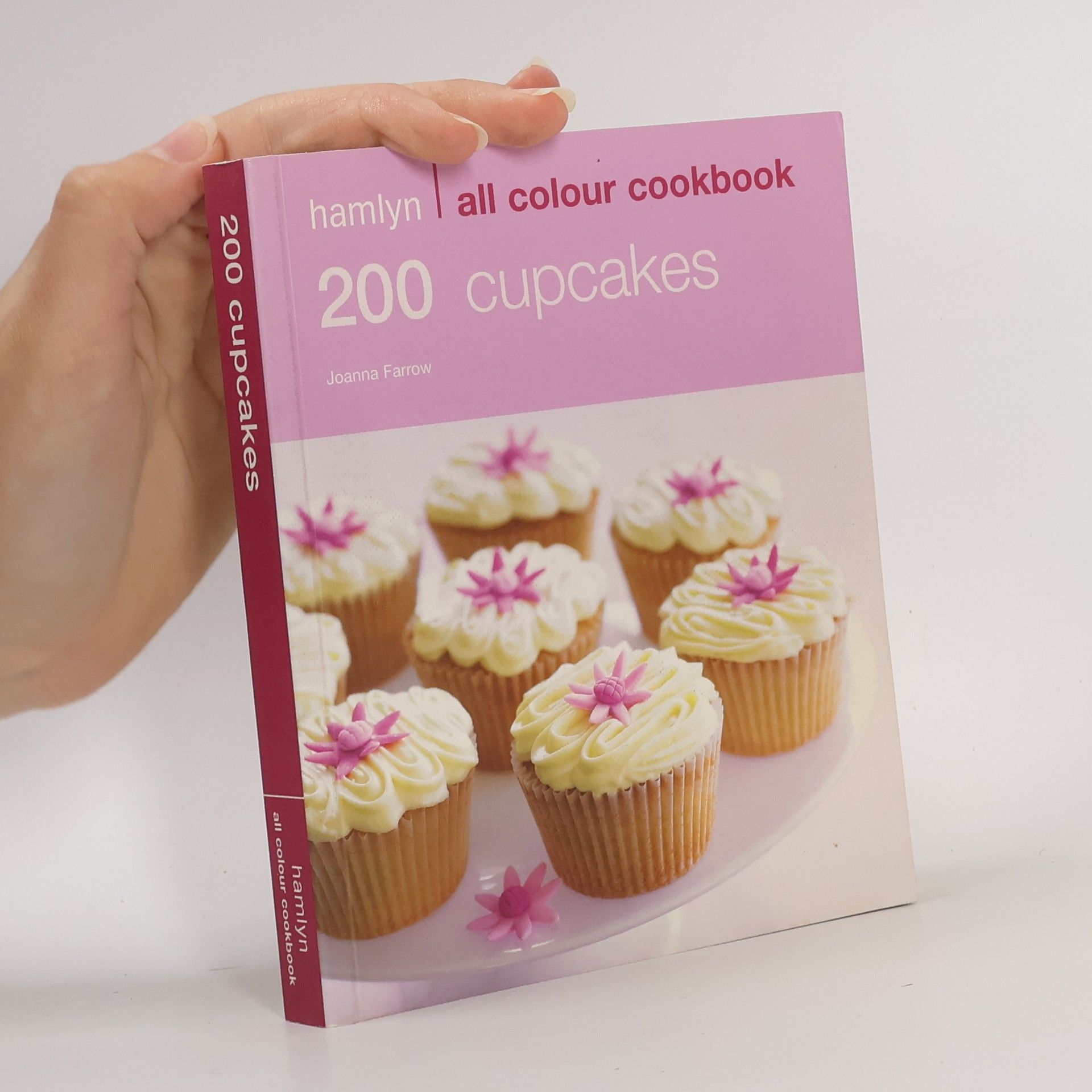 Joanna Farrow 200 Cupcakes