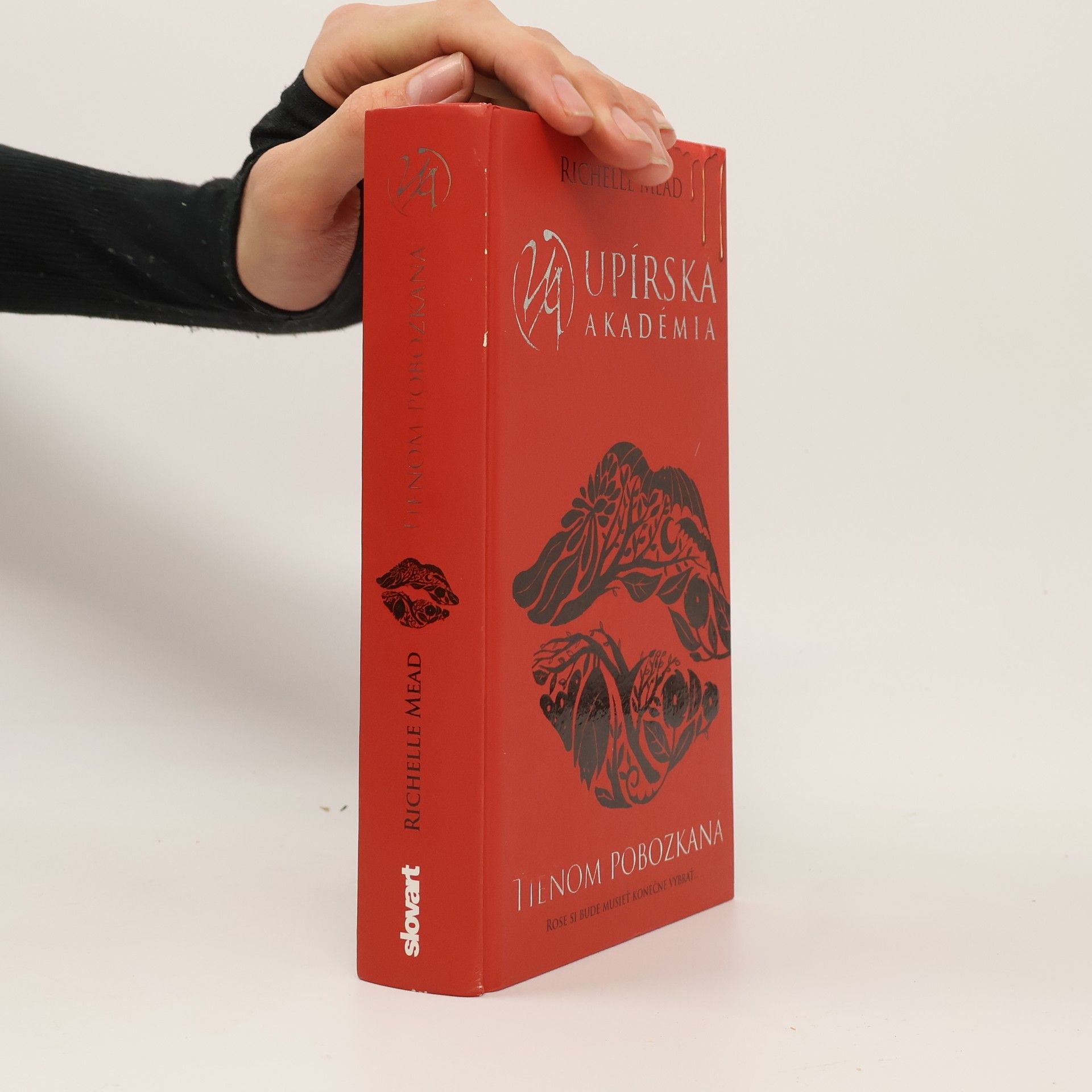 Richelle Mead Tieňom pobozkaná