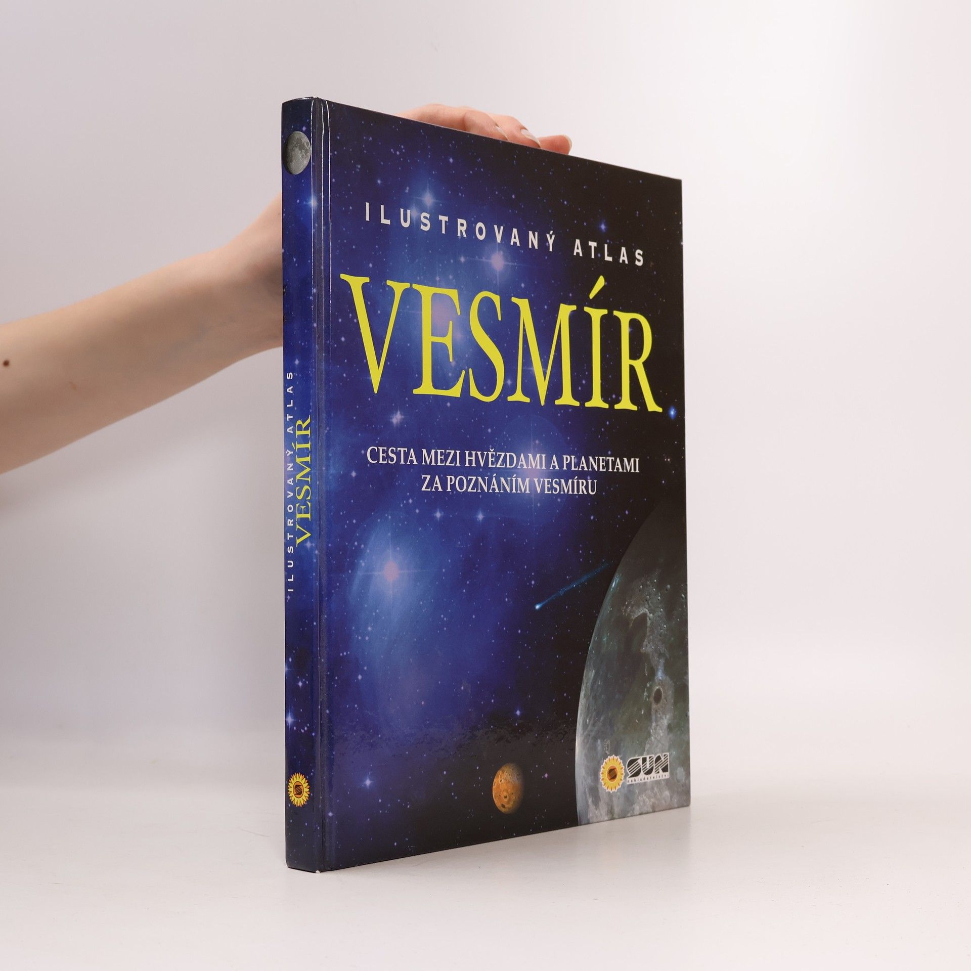Jiří Mizera Ilustrovaný atlas. Vesmír