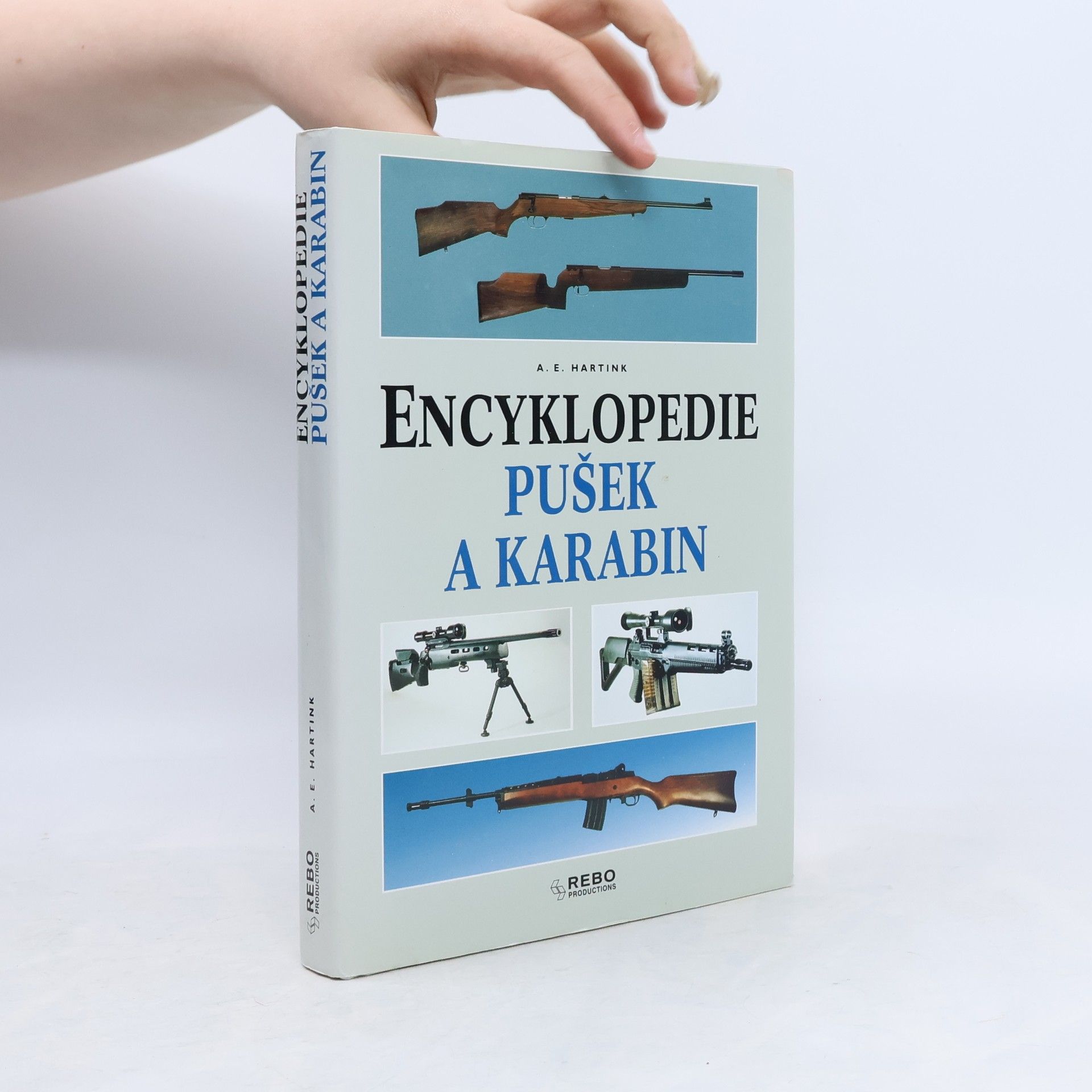 A. E. Hartink Encyklopedie pušek a karabin