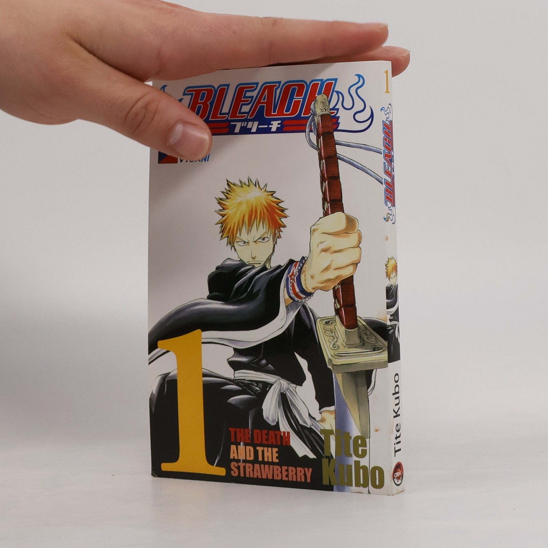 Tite Kubo Bleach. 1, The Death and the Strawberry