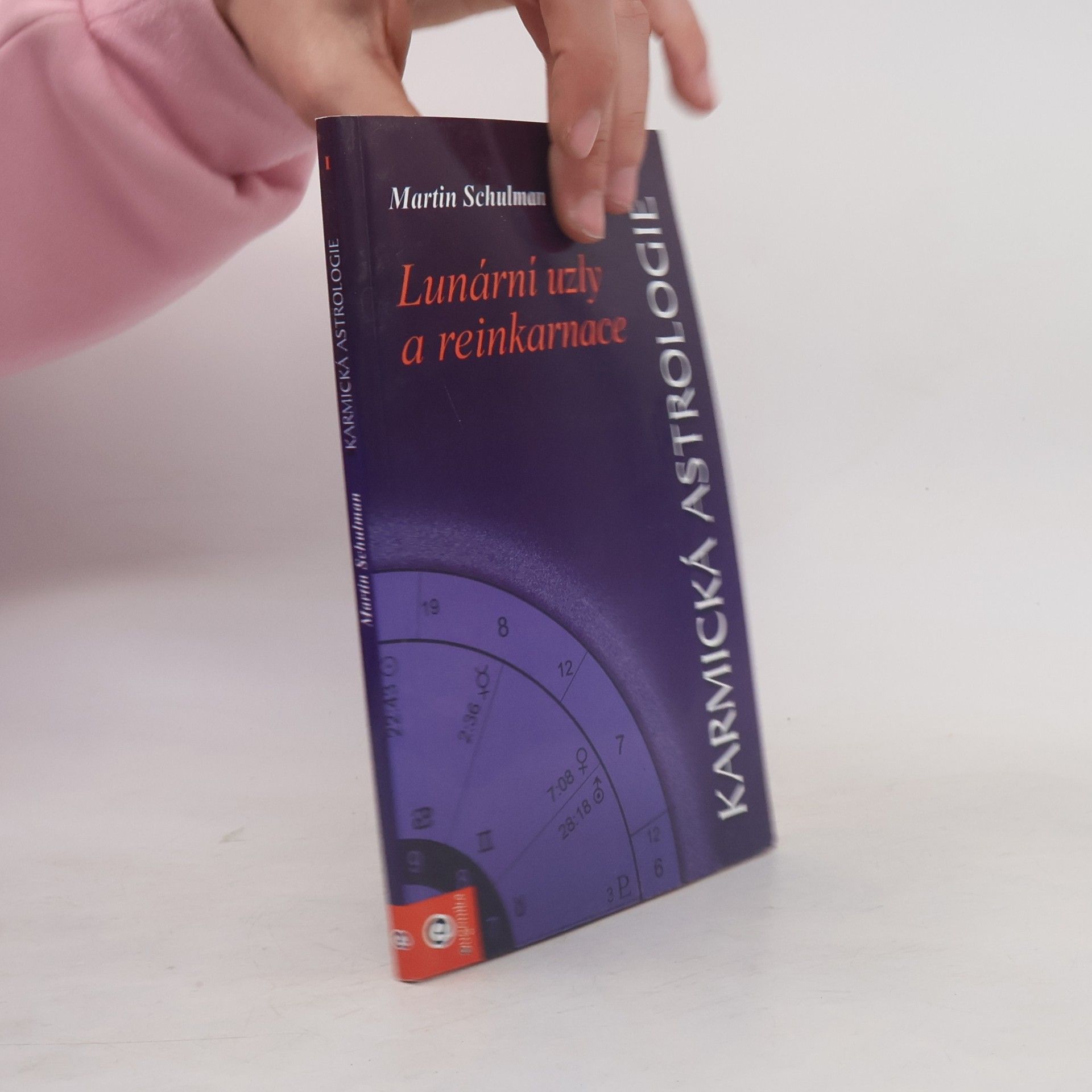Karmická astrologie. Lunární uzly a reinkarnace
