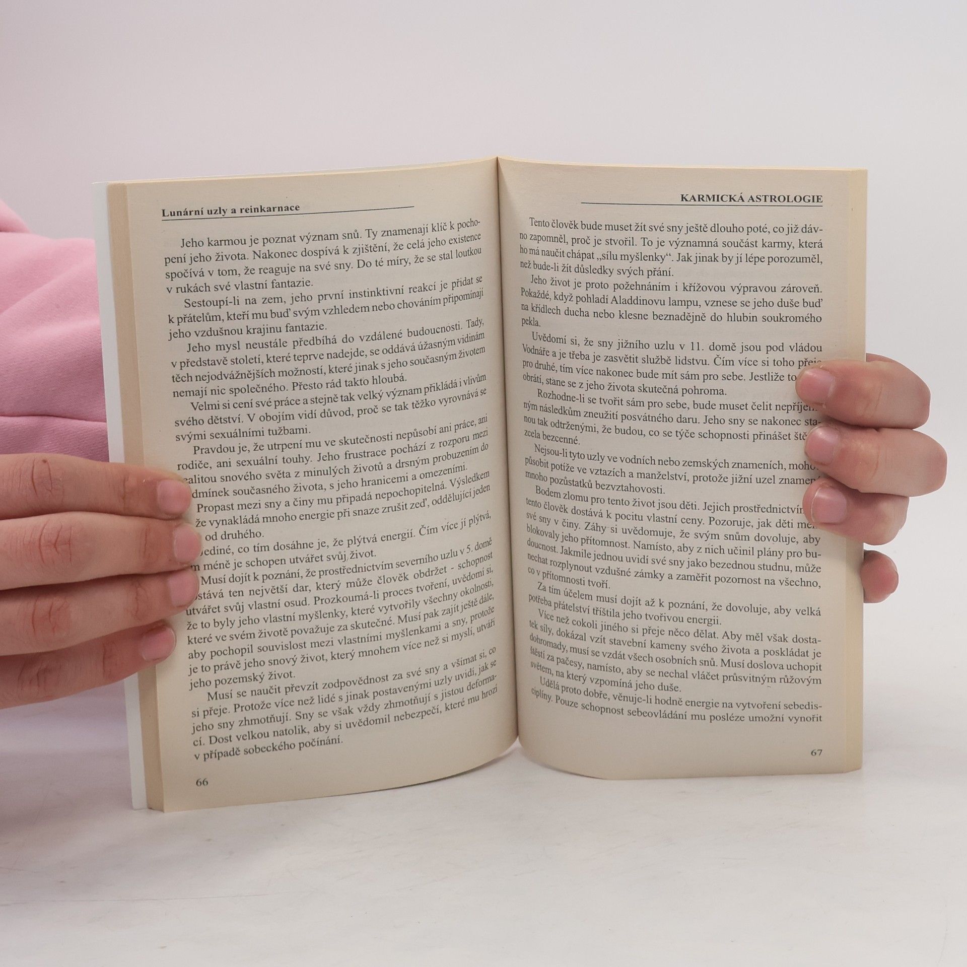 Martin Schulman Karmická astrologie. Lunární uzly a reinkarnace