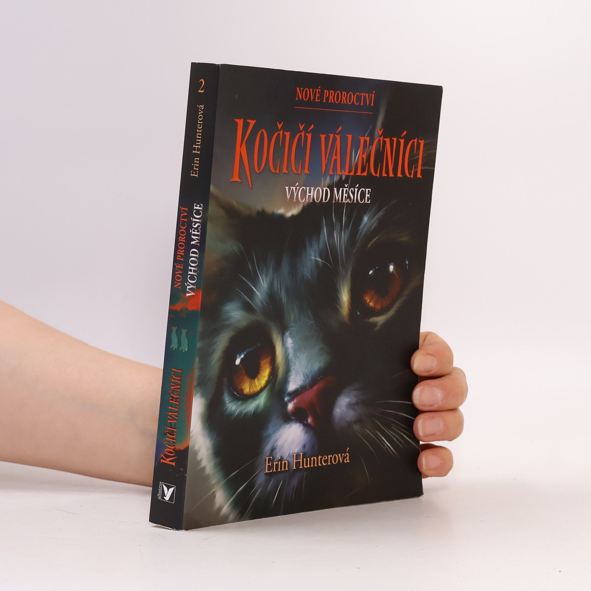 Erin Hunter Kočičí válečníci: Nové proroctví (2) - Východ měsíce