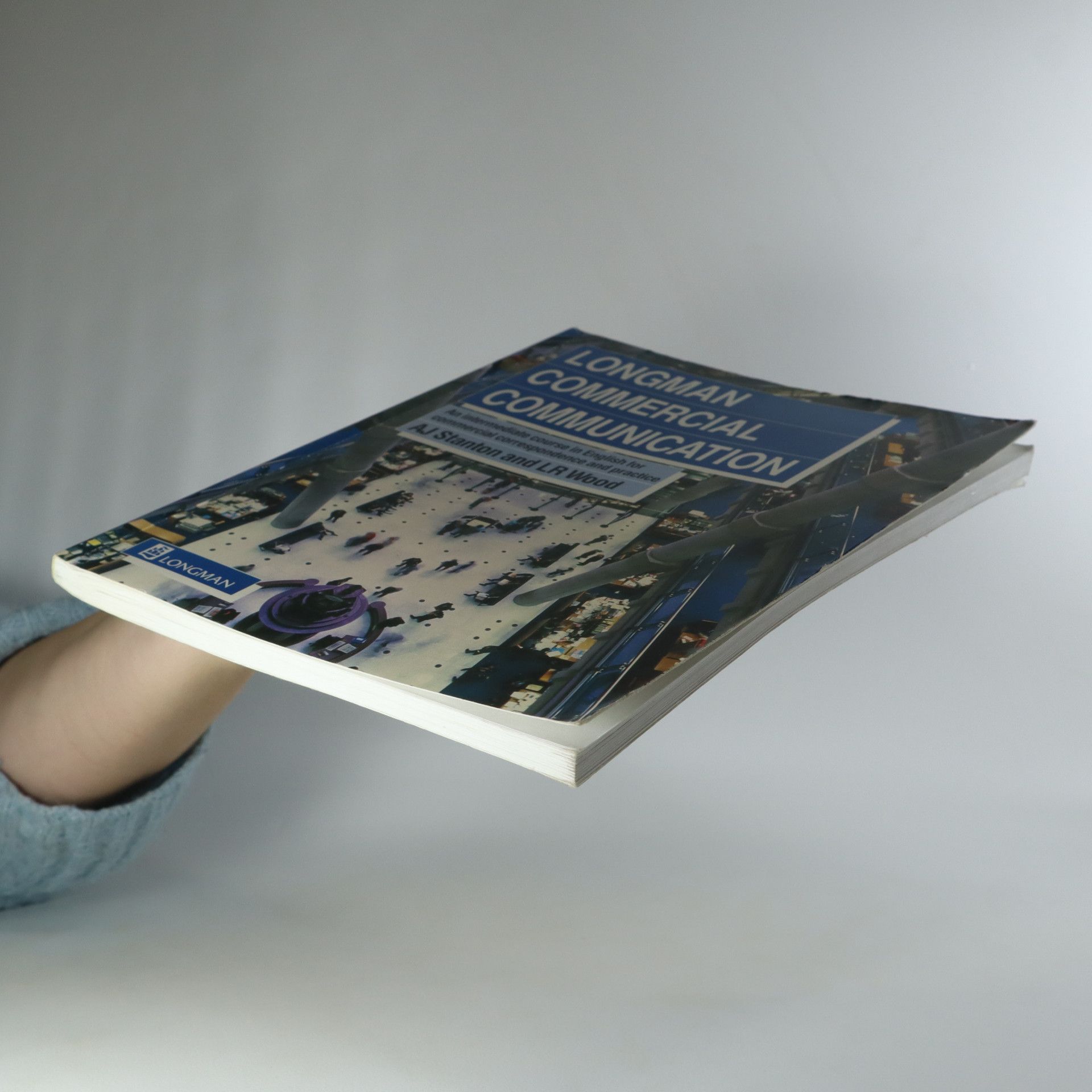 A. J. Alan J. Stanton Longman Commercial Communication. Students' Book