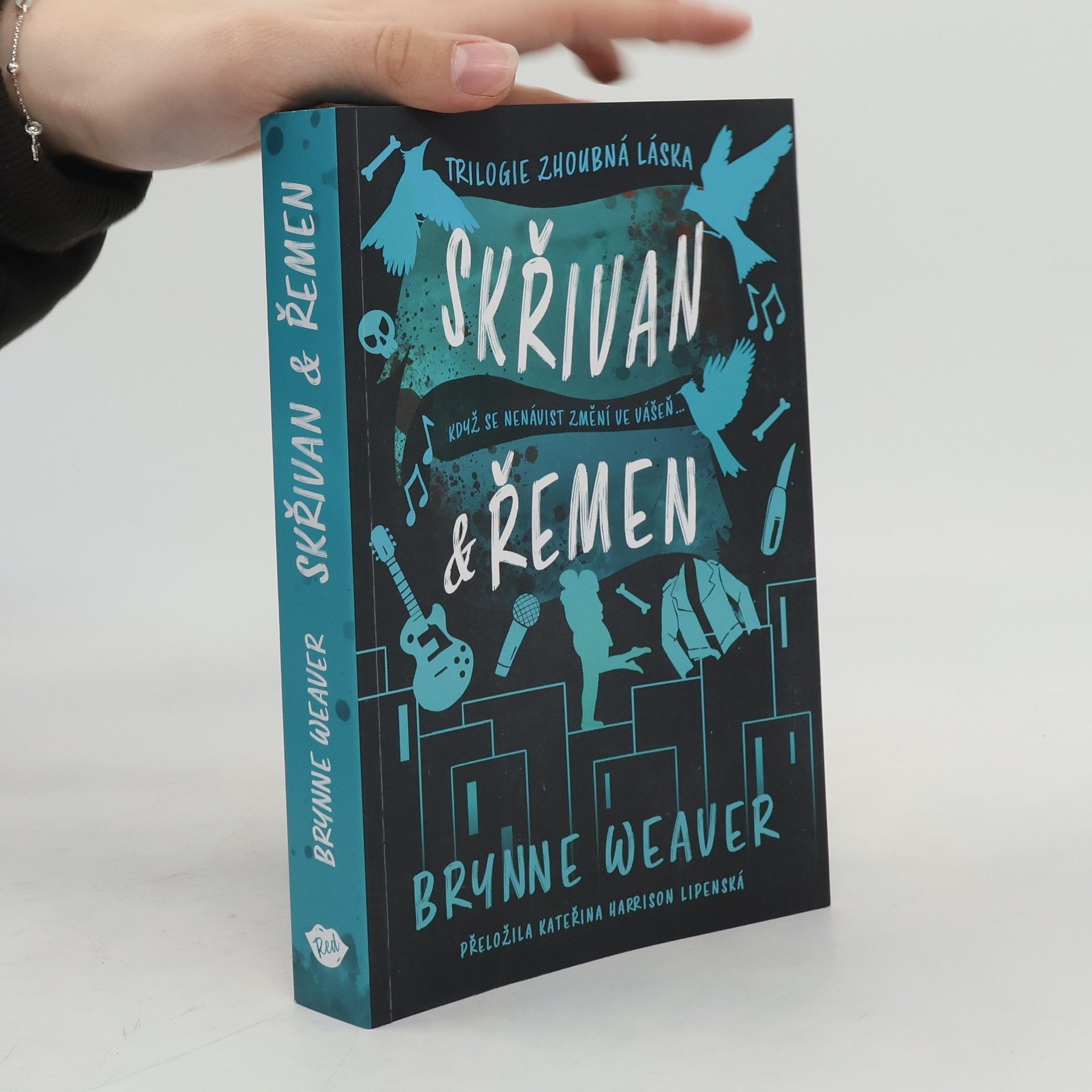 Brynne Weaver Skřivan & Řemen