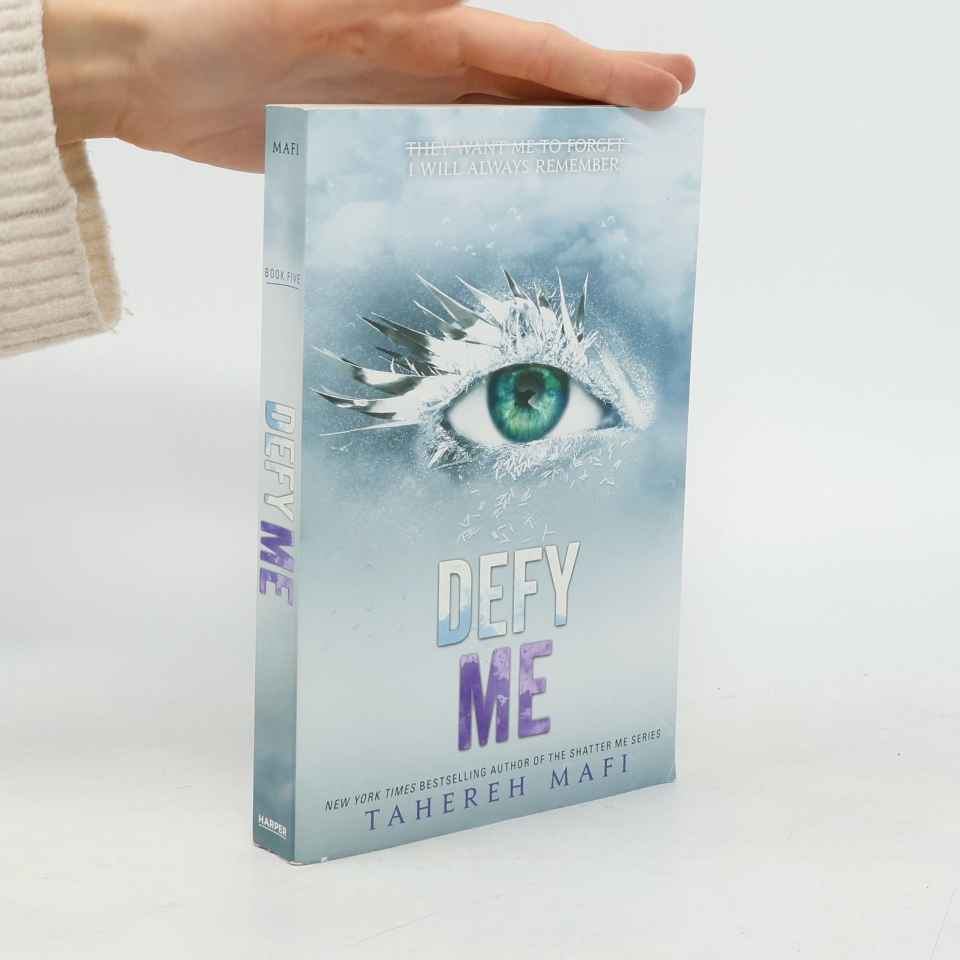 Тагере Мафі Defy Me
