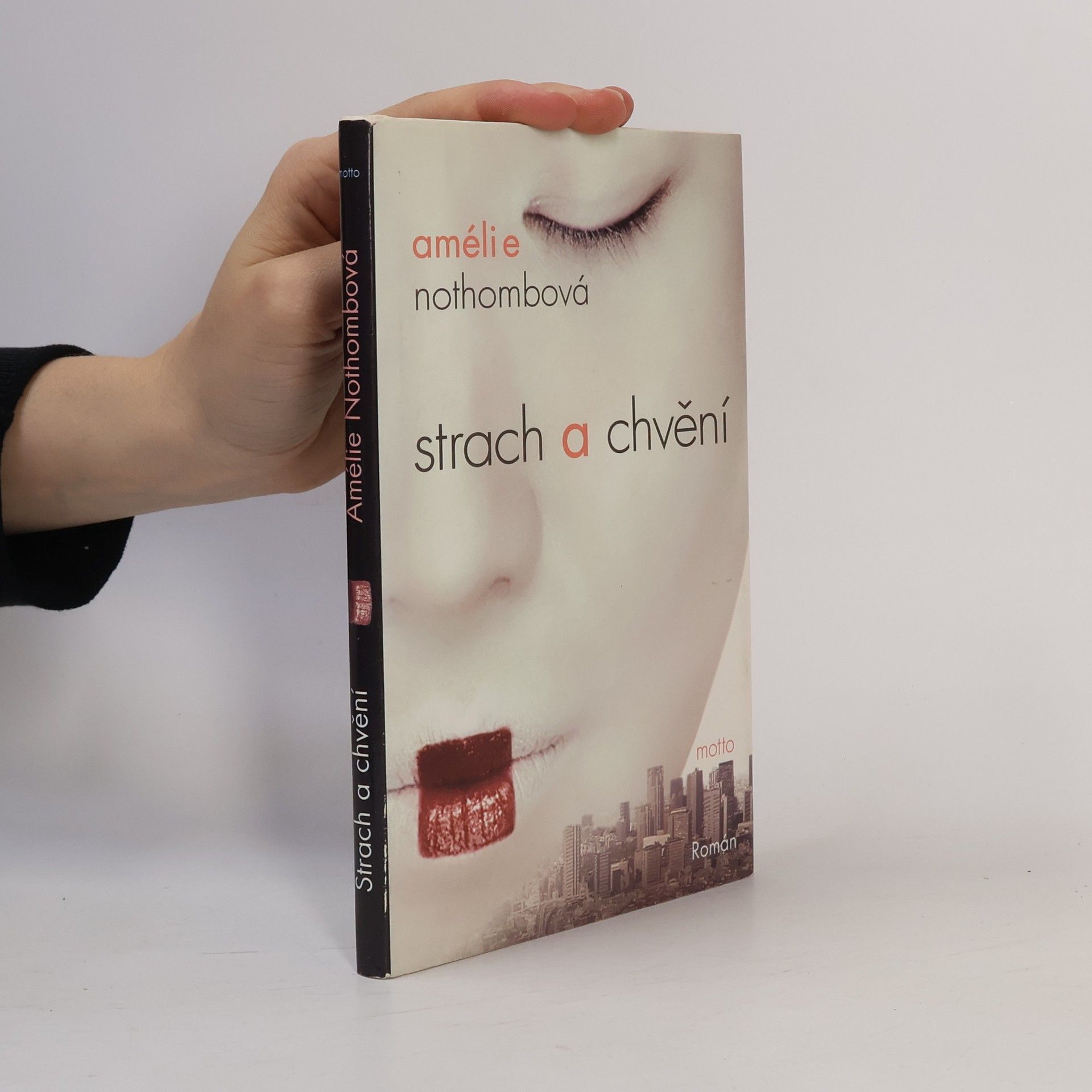 Amélie Nothomb Strach a chvění