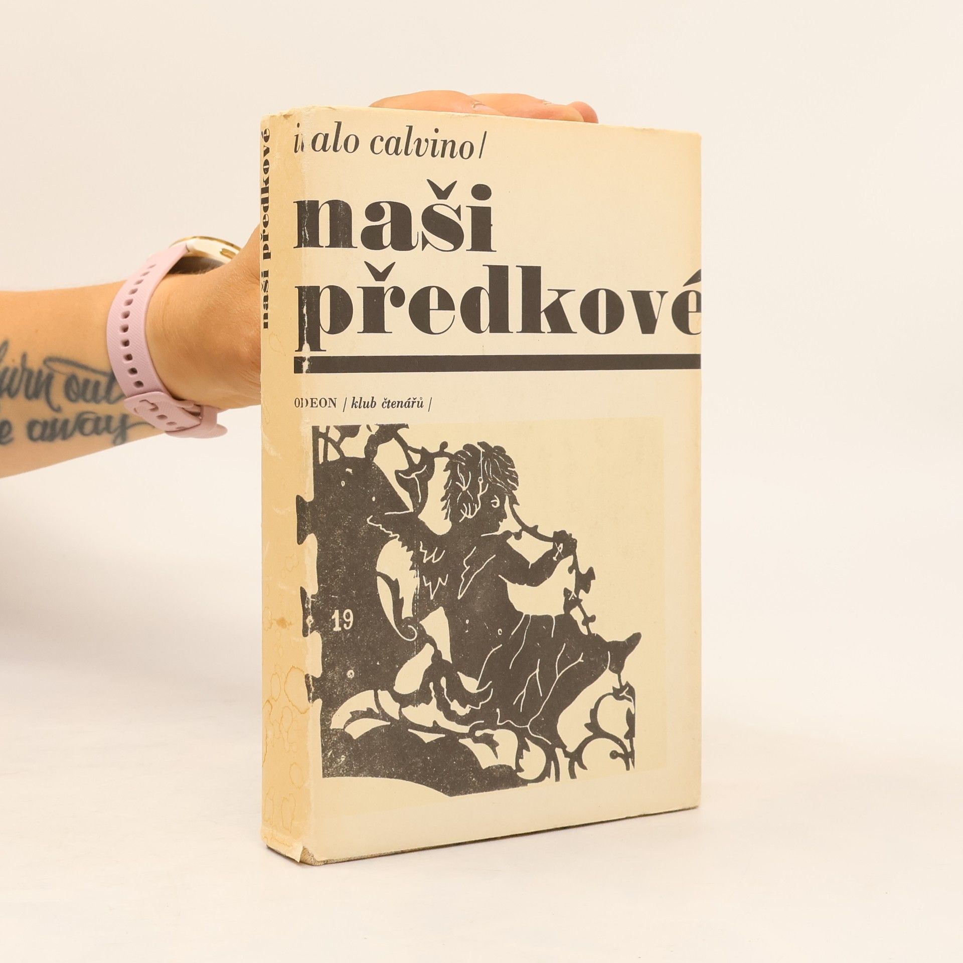 Italo Calvino Naši předkové