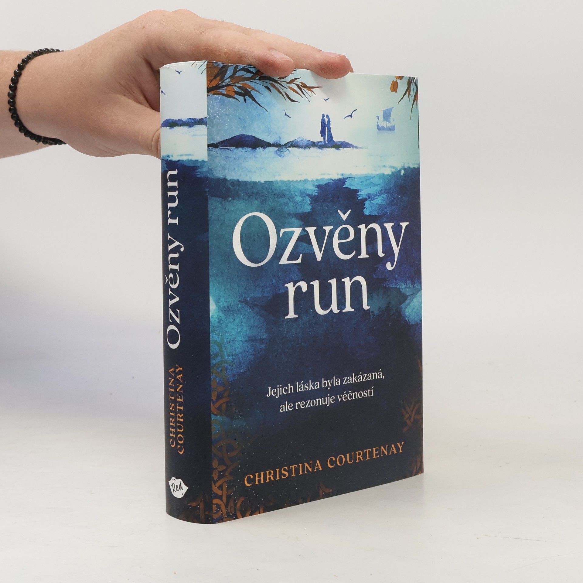 Christina Courtenay Ozvěny run