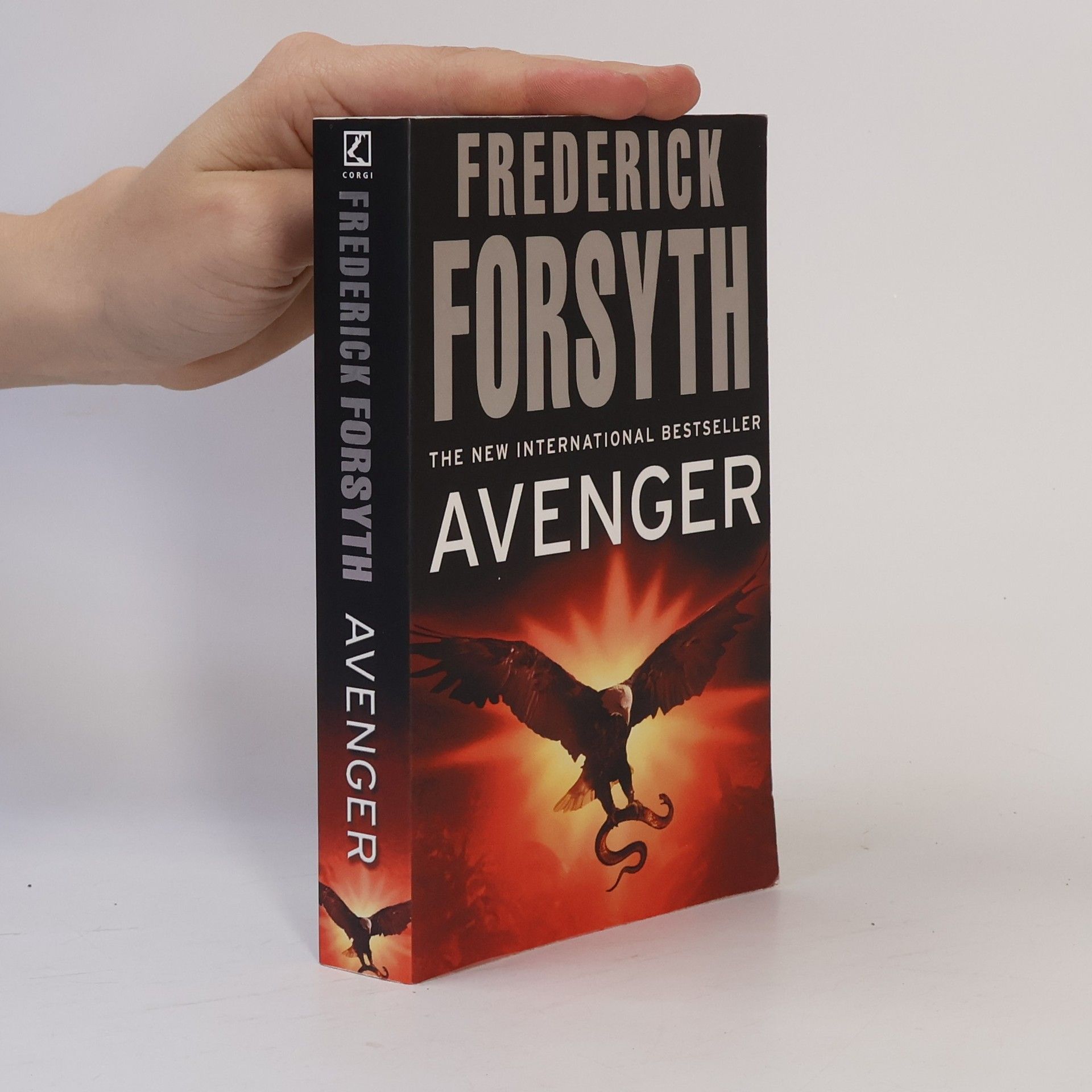 Frederick Forsyth Avenger