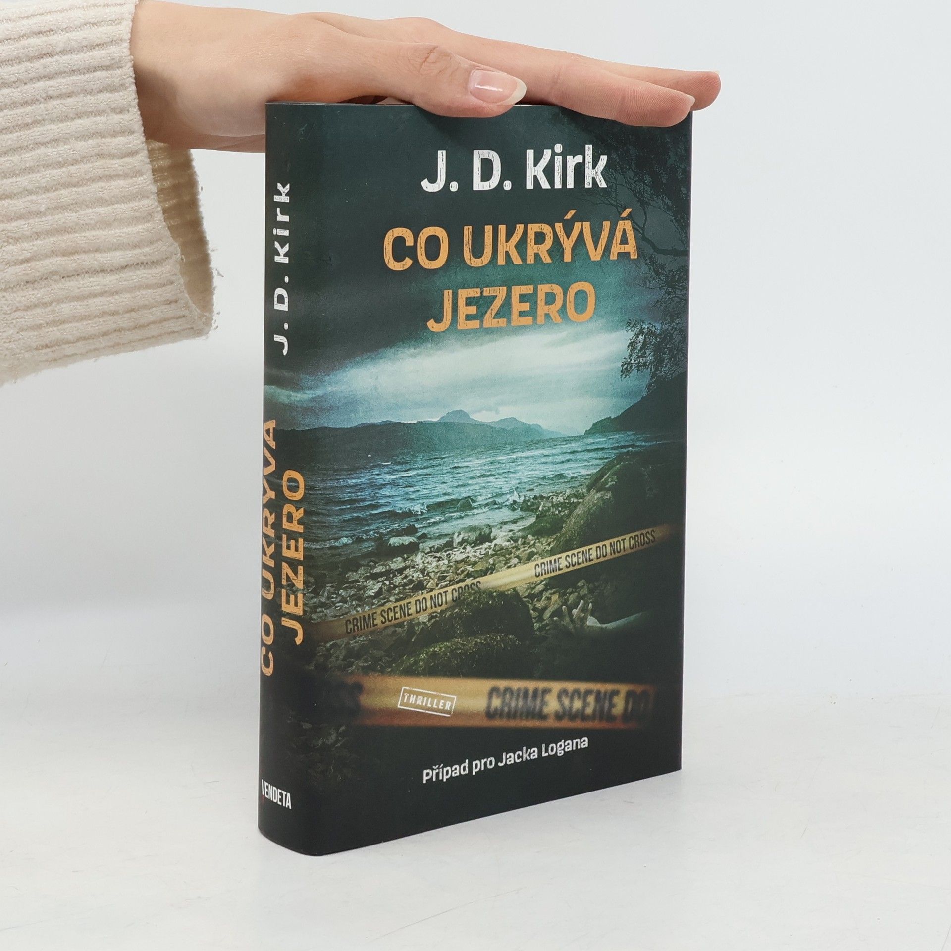 Paul Kirk Co ukrývá jezero