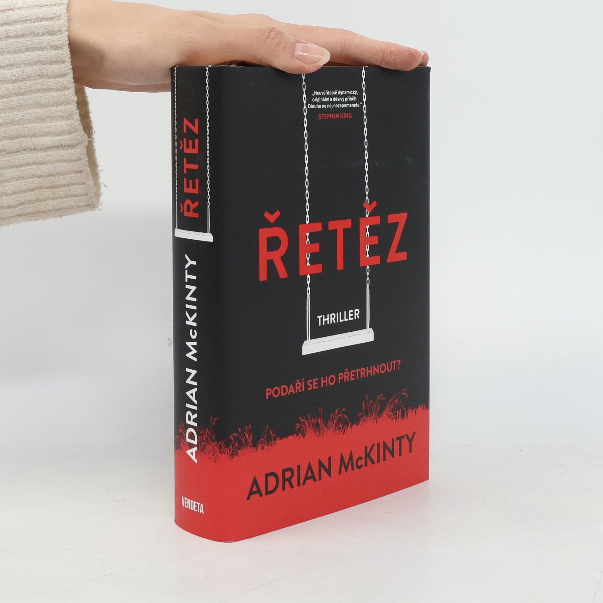 Adrian McKinty Řetěz