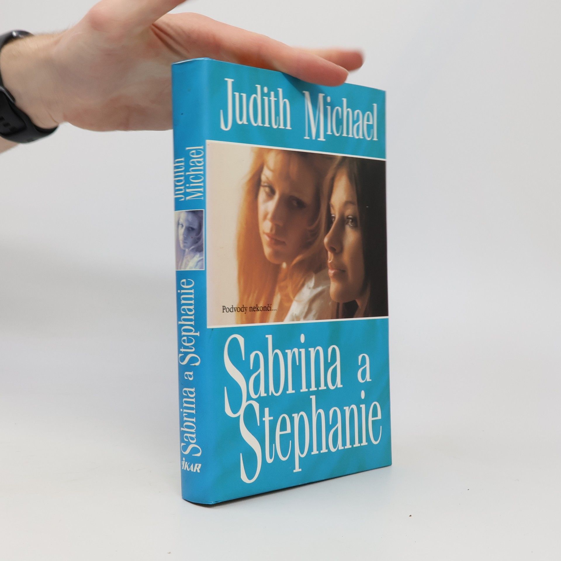 Judith Michael Sabrina a Stephanie