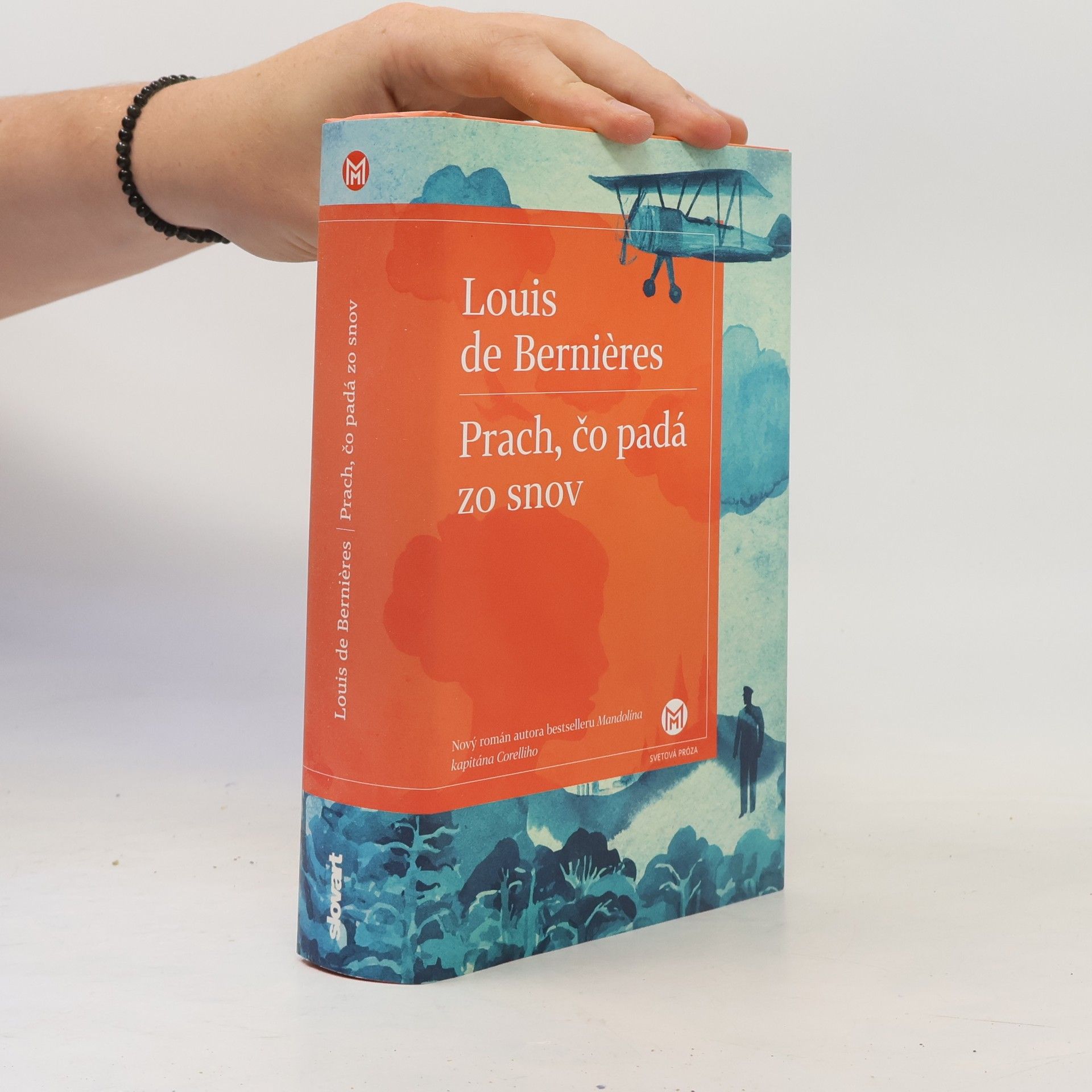 Louis de Bernières Prach, čo padá zo snov