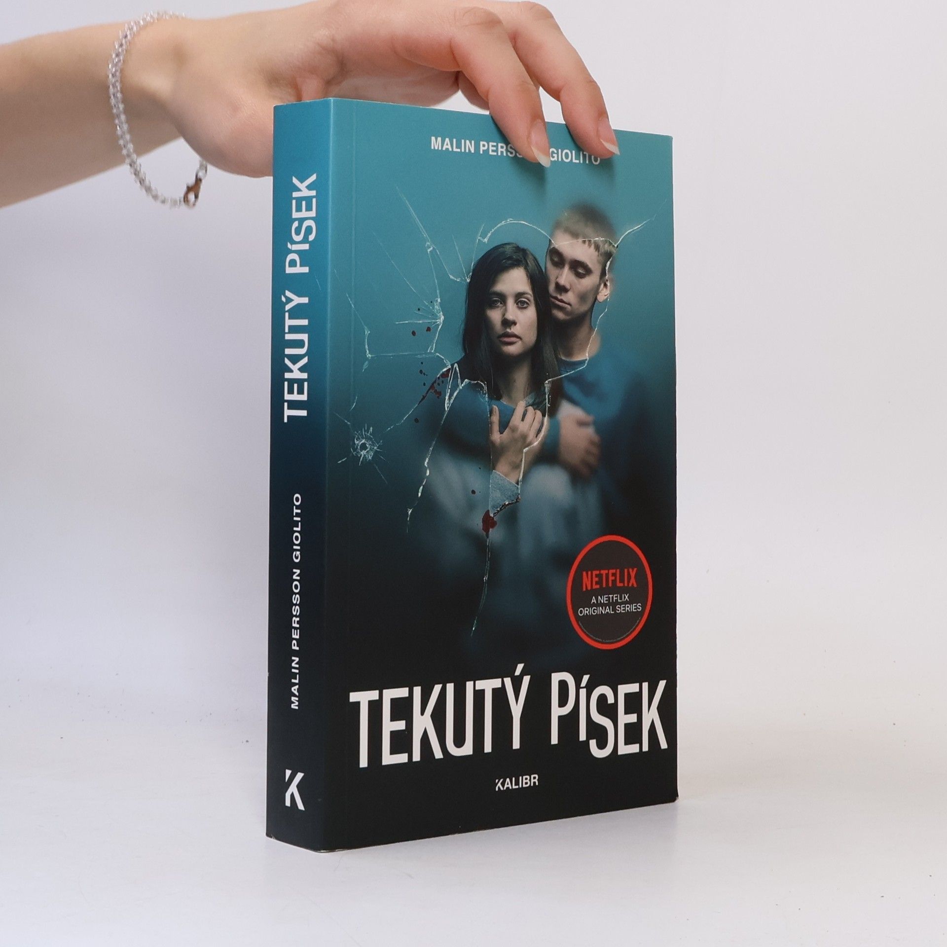 Malin Persson Giolito Tekutý písek