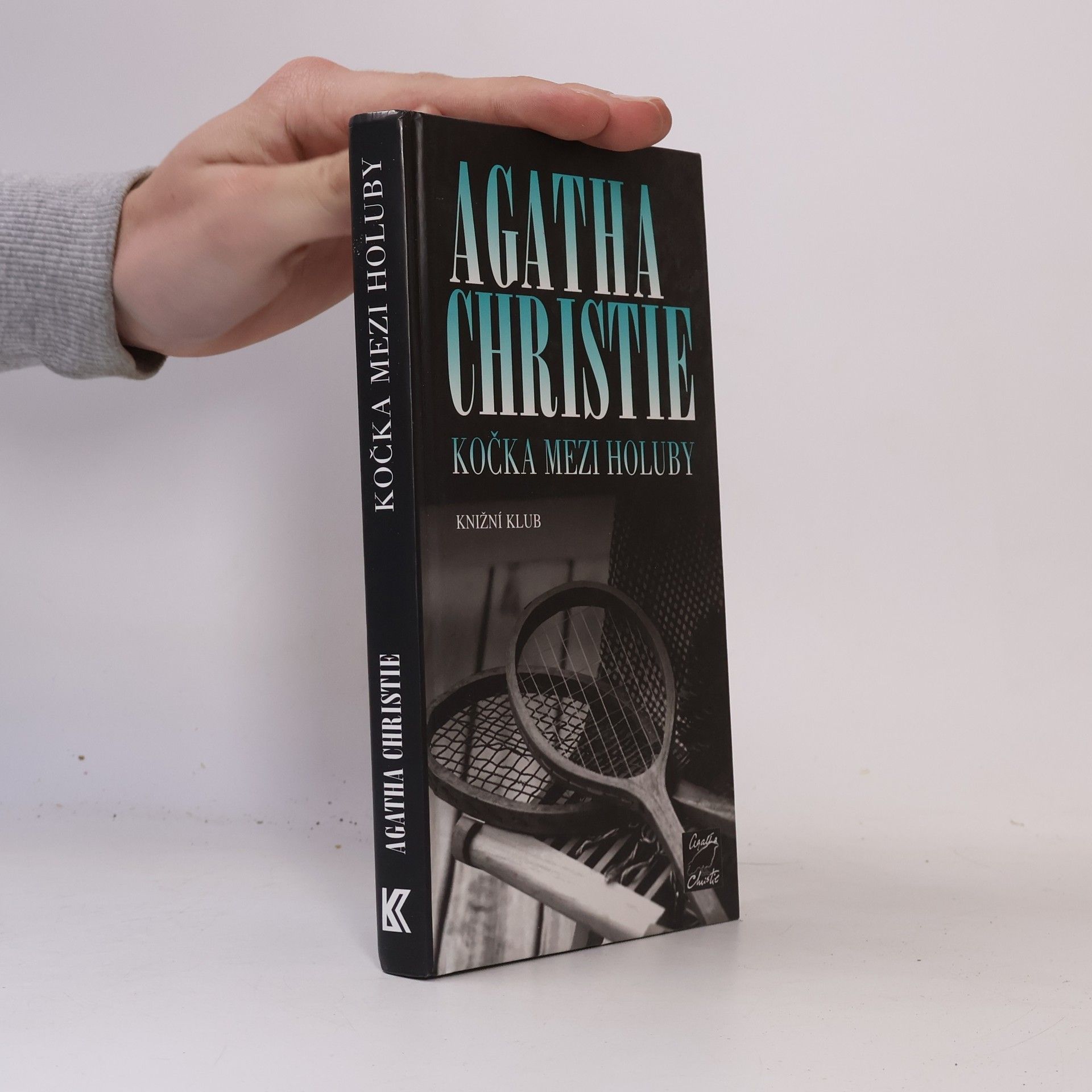 Agatha Christie Kočka mezi holuby