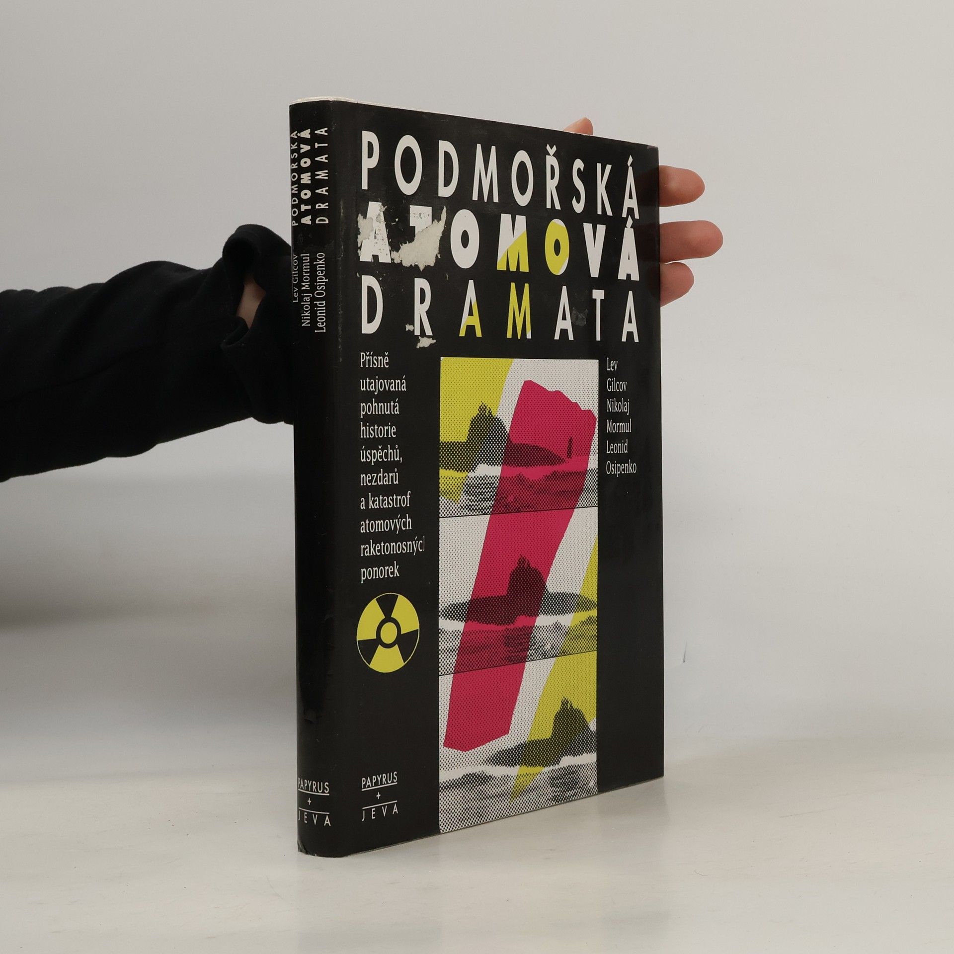 Leonid Osipenko Podmořská atomová dramata