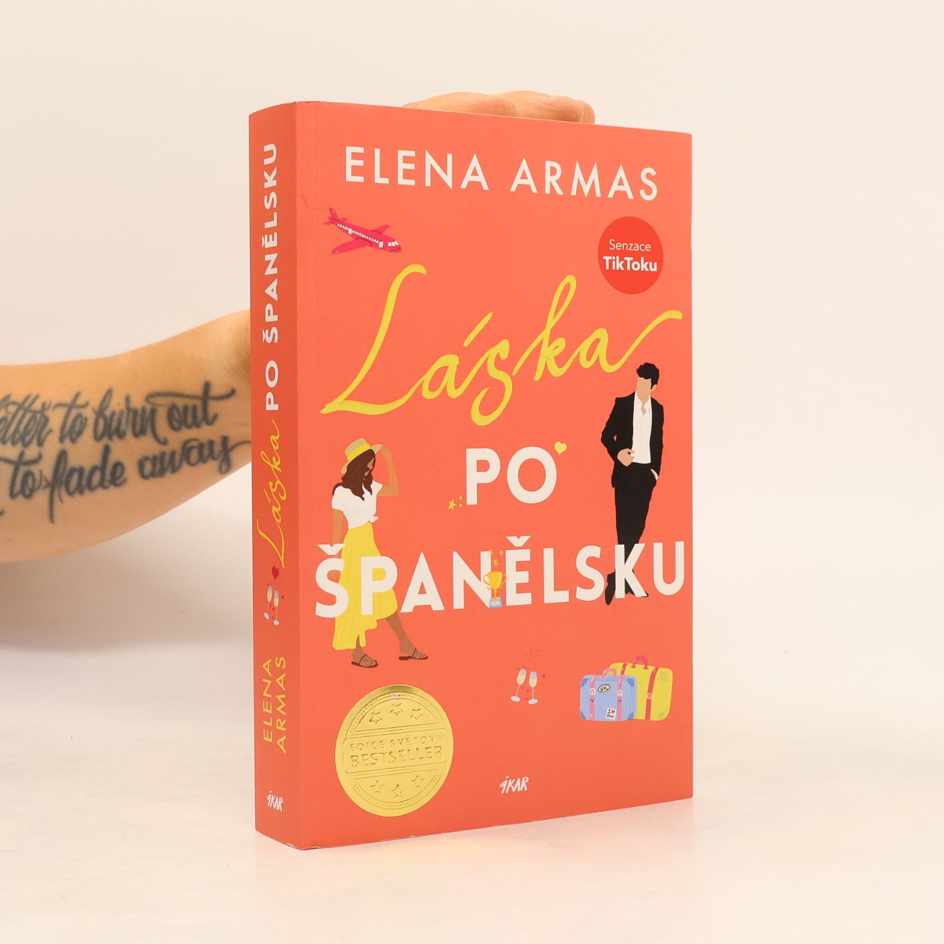 Elena Armas Láska po španělsku