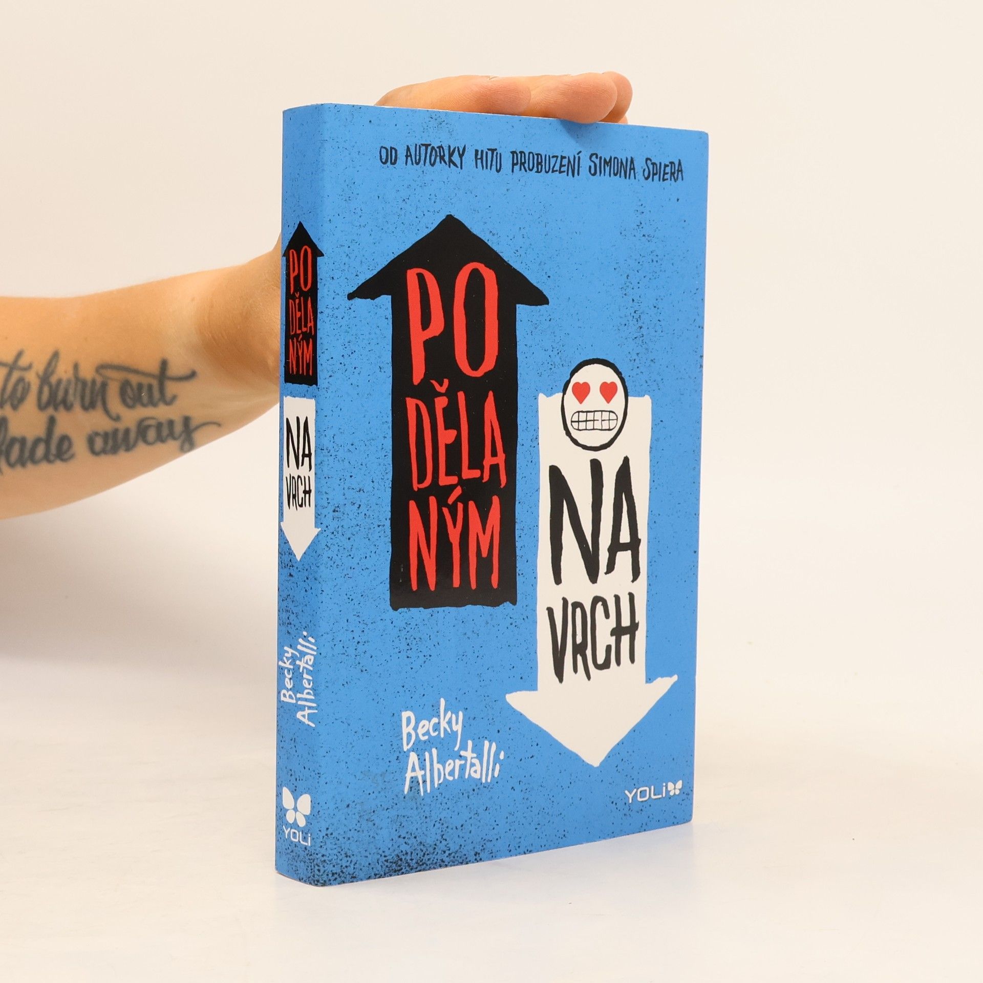 Becky Albertalli Podělaným navrch