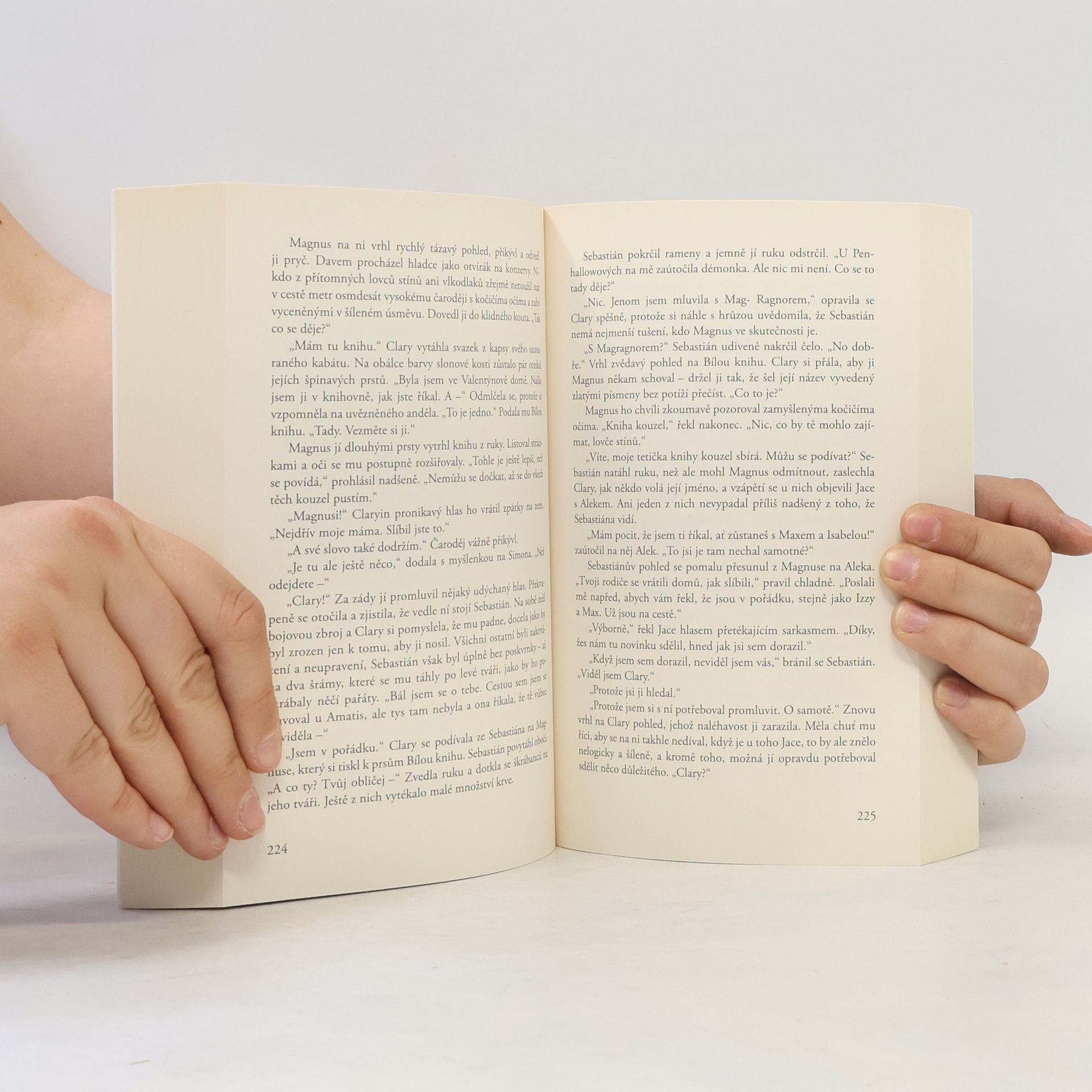 Cassandra Clare Nástroje smrti 3: Město ze skla