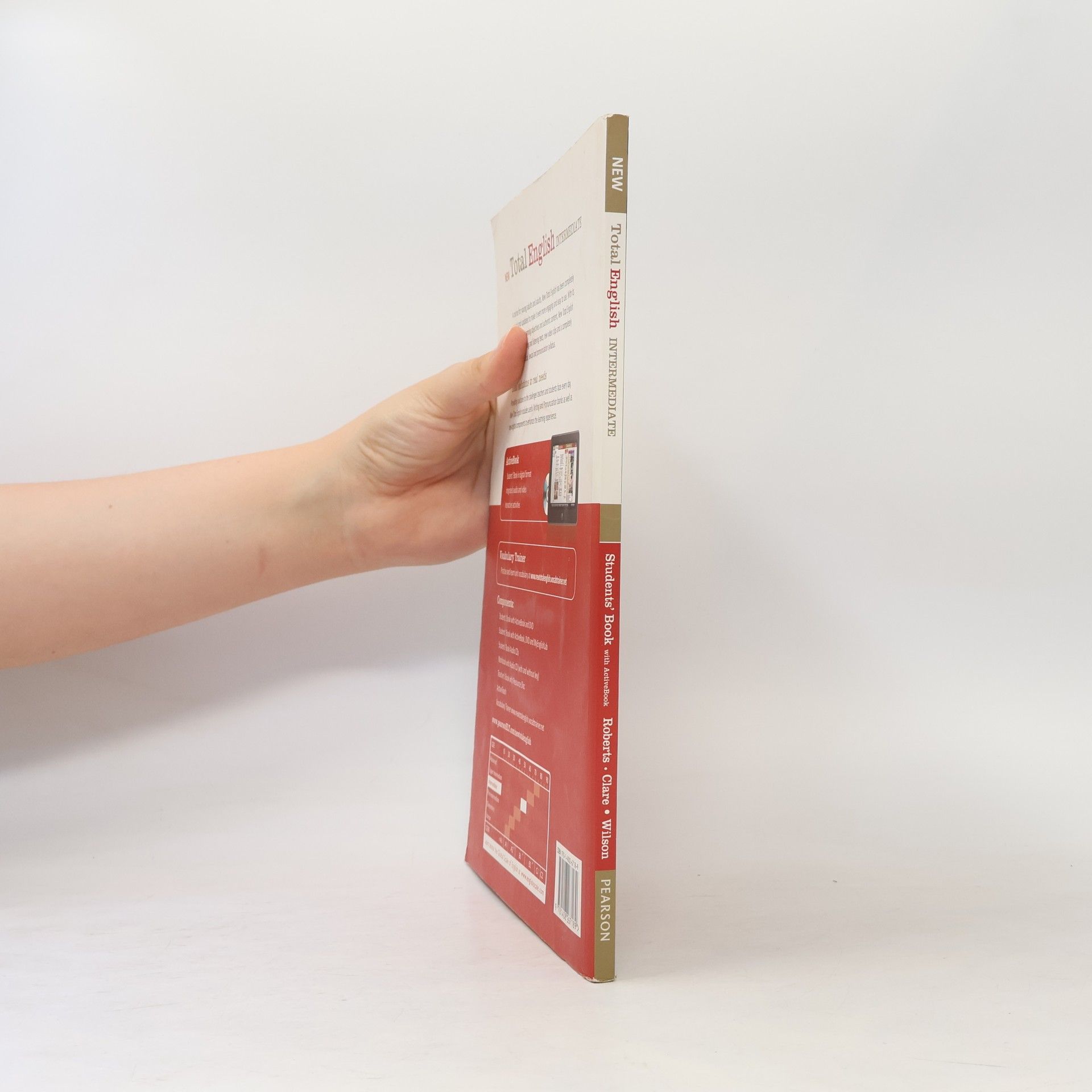 Rachael Roberts New Total English: Intermediate: Students' book