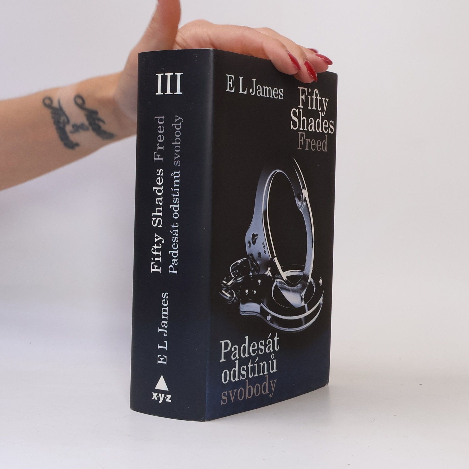 E L James Padesát odstínů svobody