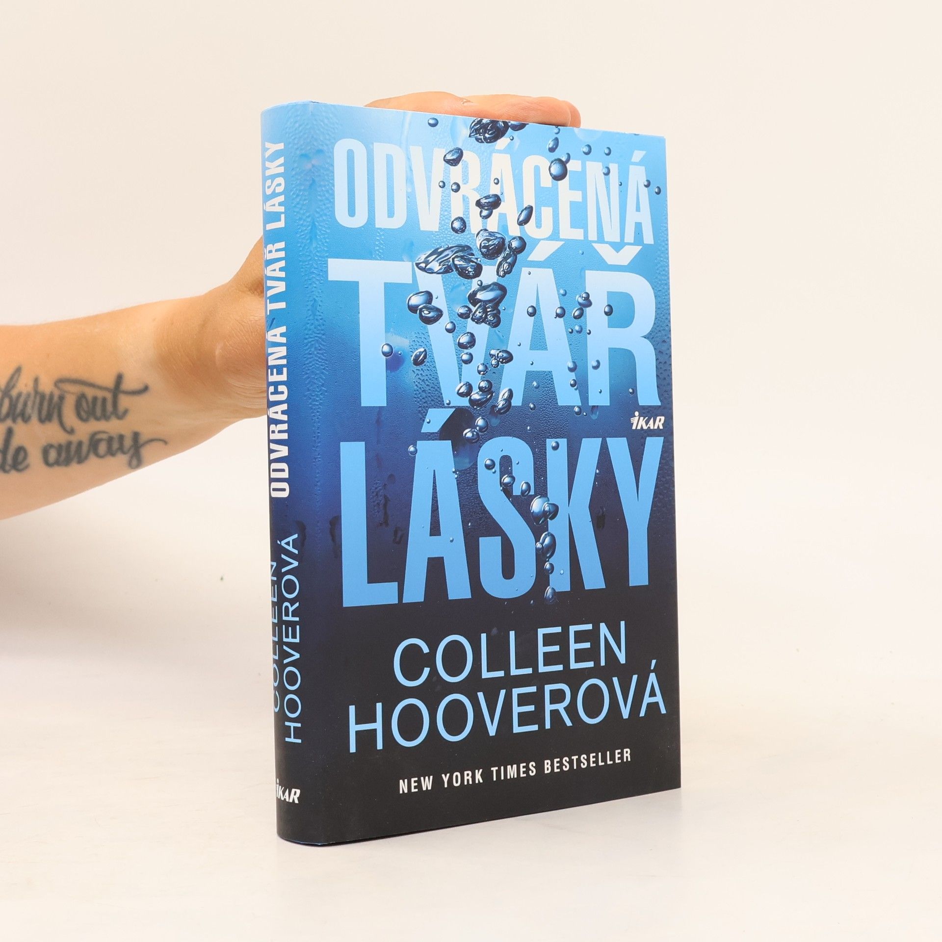Colleen Hoover Odvrácená tvář lásky