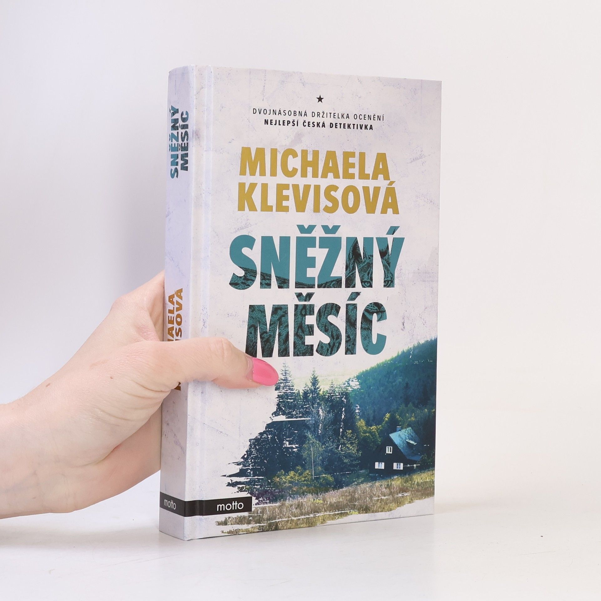 Michaela Klevisová Sněžný měsíc