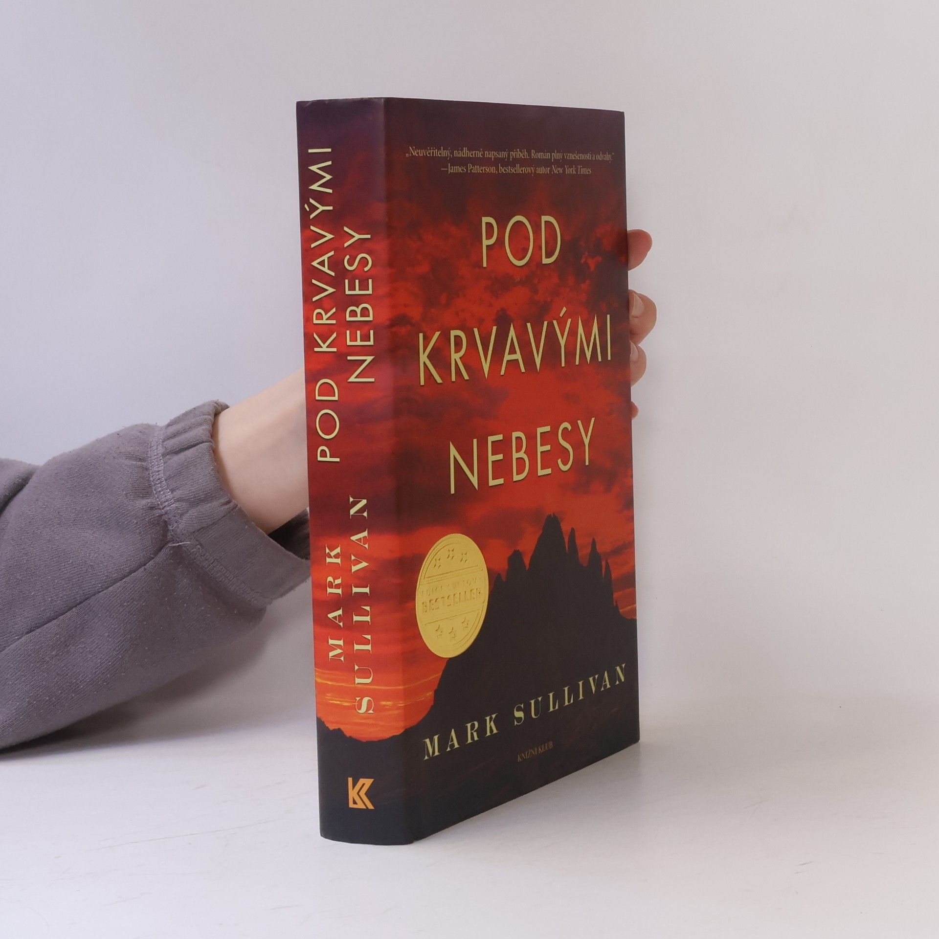 Mark Sullivan Pod krvavými nebesy