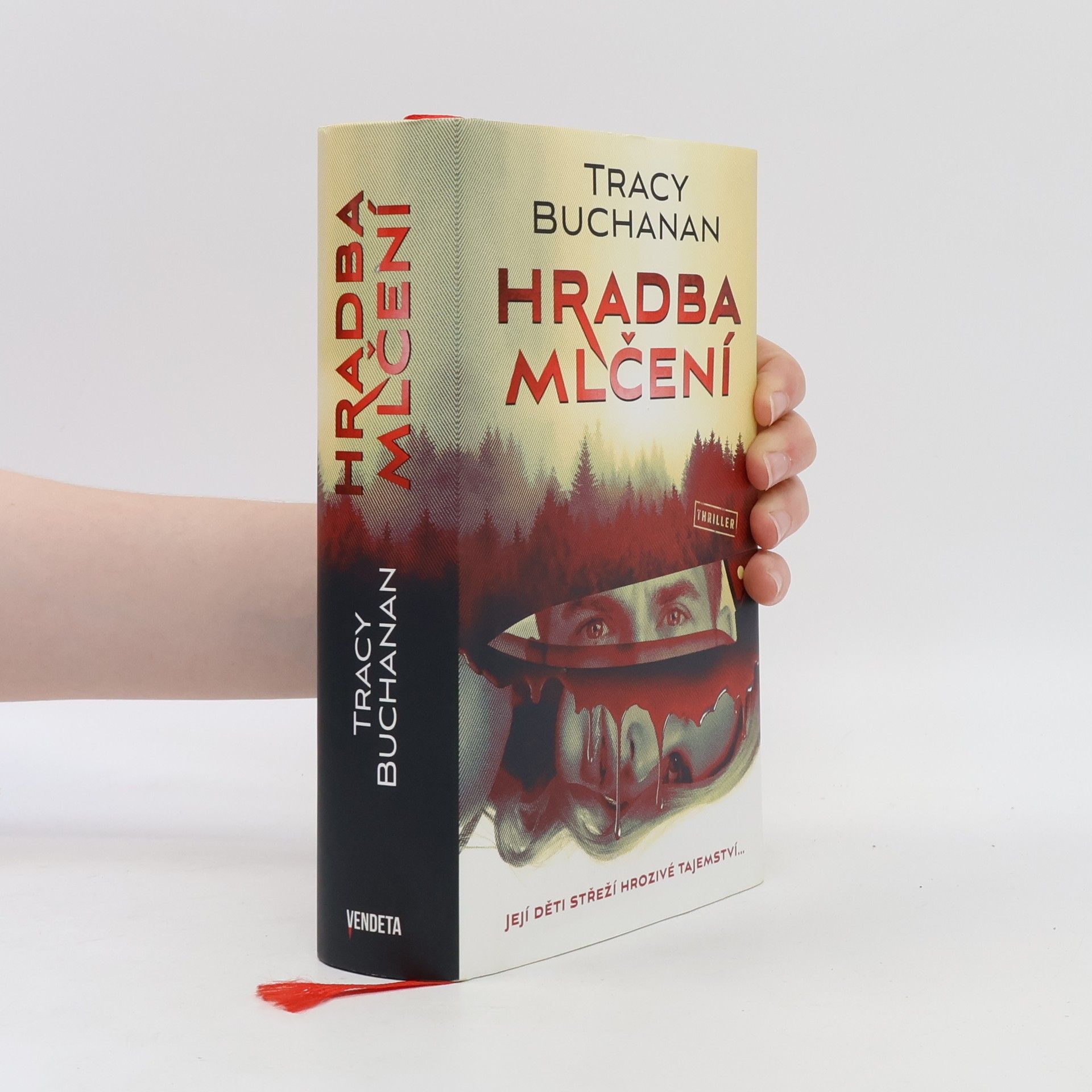 Tracy Buchanan Hradba mlčení