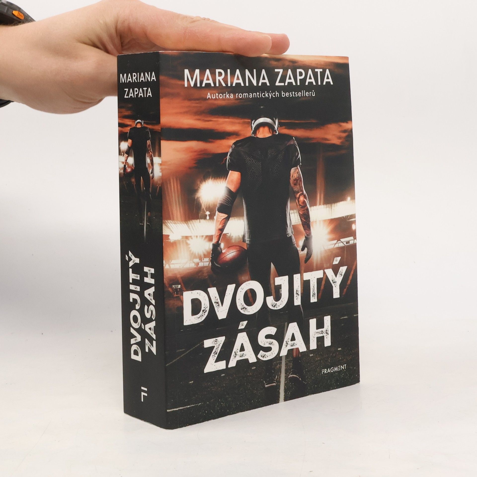 Mariana Zapata Dvojitý zásah