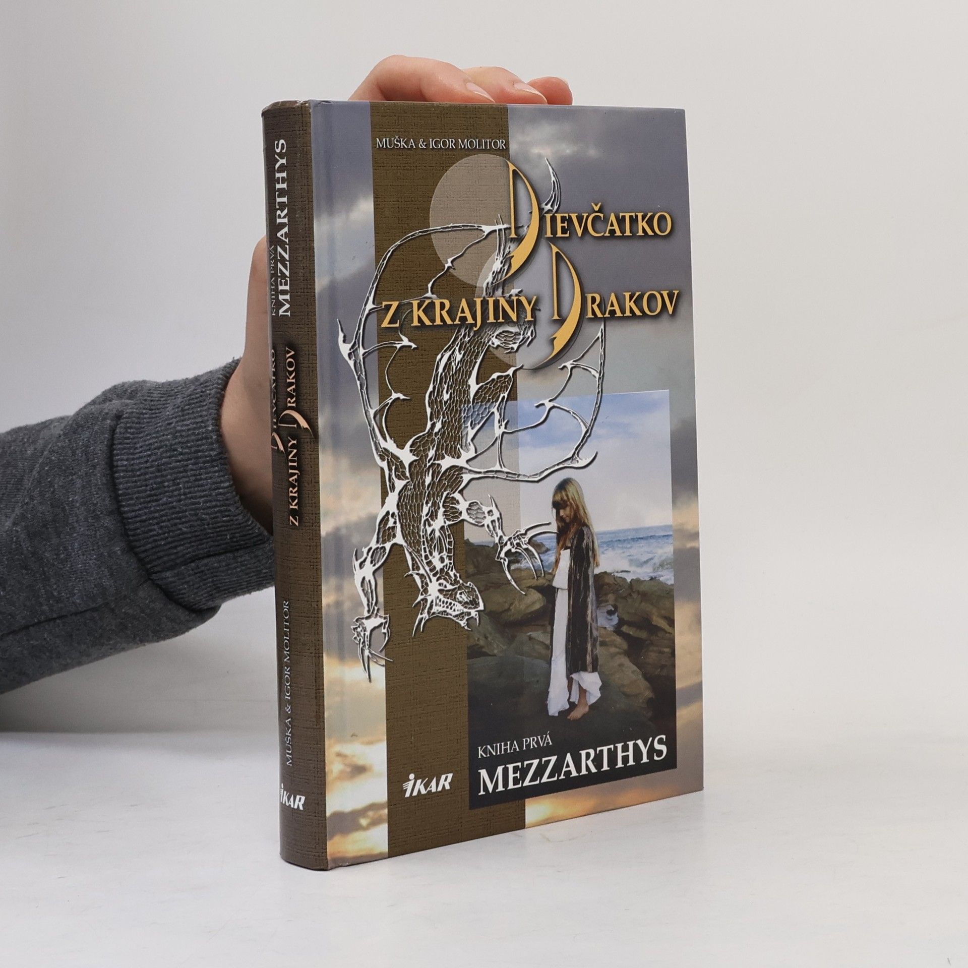 Muška Molitor Dievčatko z krajiny drakov 1. - Mezzarthys
