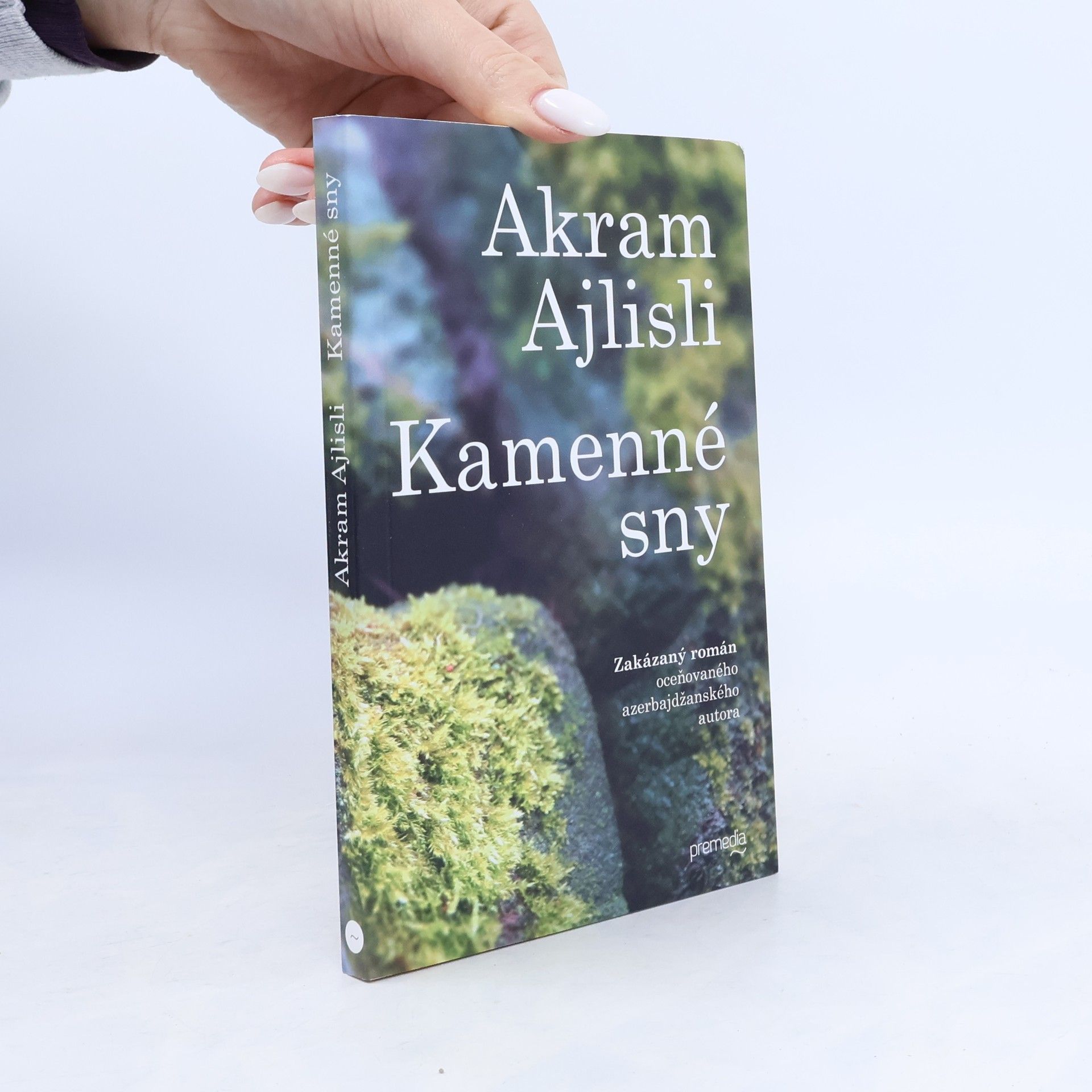 Akram Ajlisli Kamenné sny