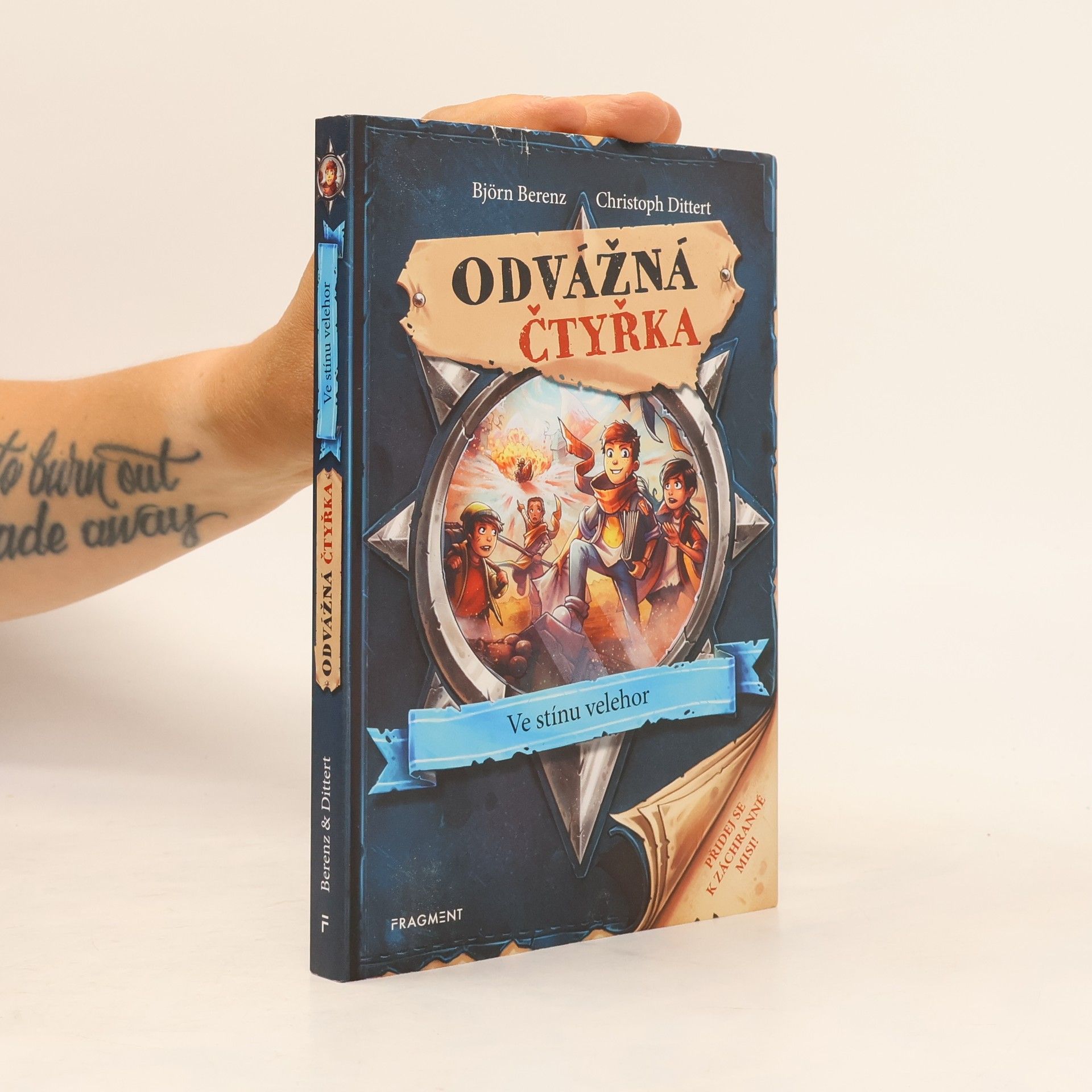 Odvážná čtyřka. Ve stínu velehor