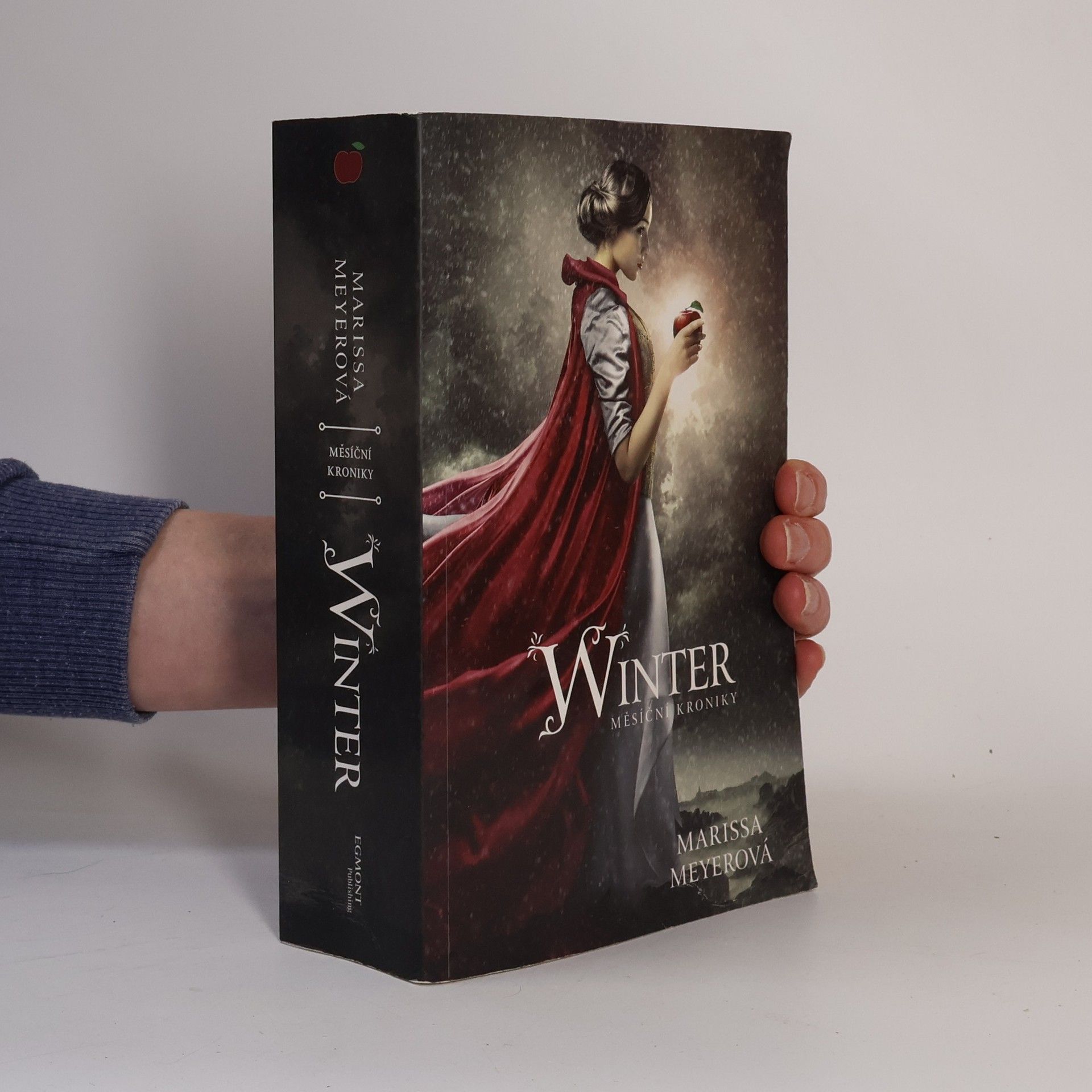 Marissa Meyer Měsíční kroniky. Winter