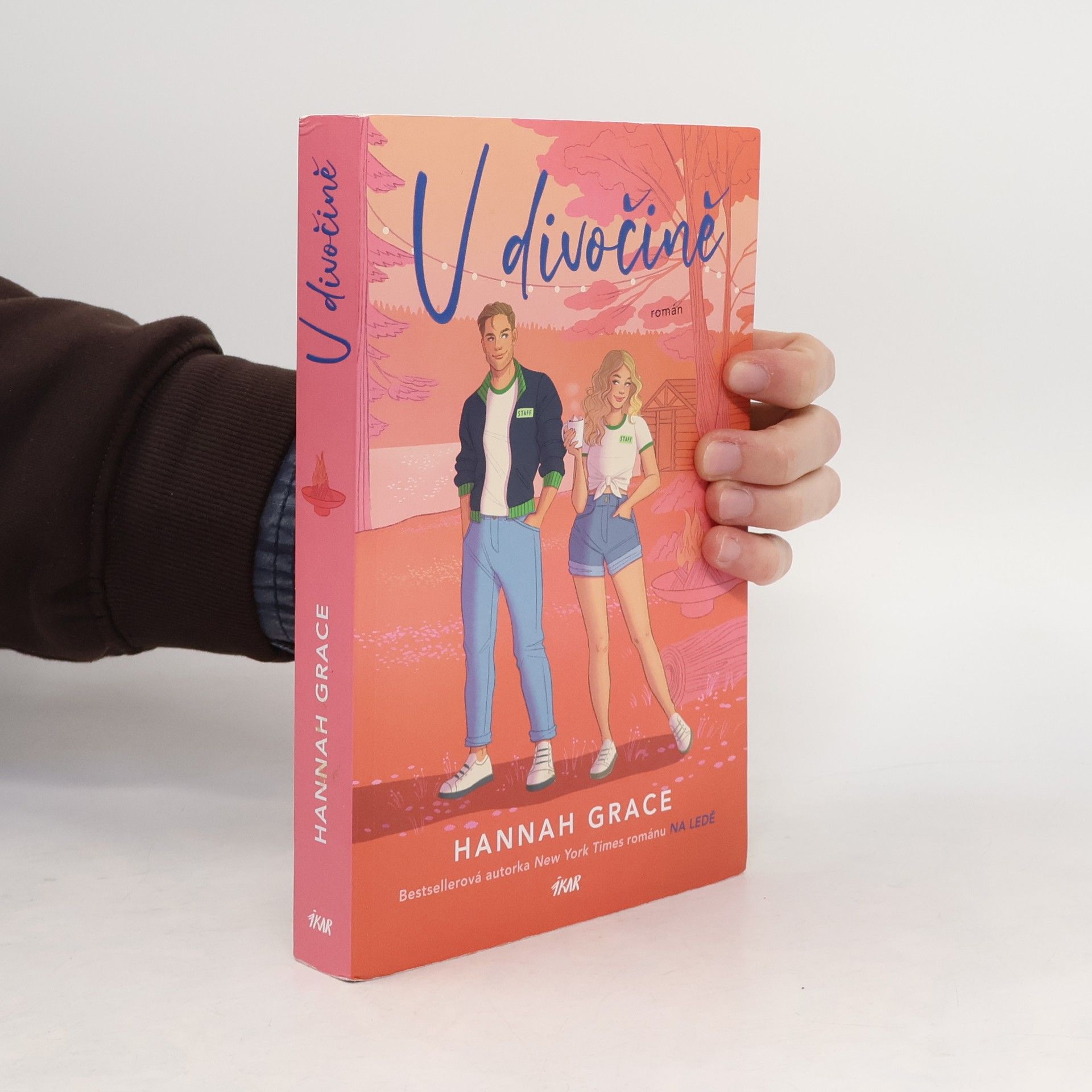 Hannah Grace V divočině