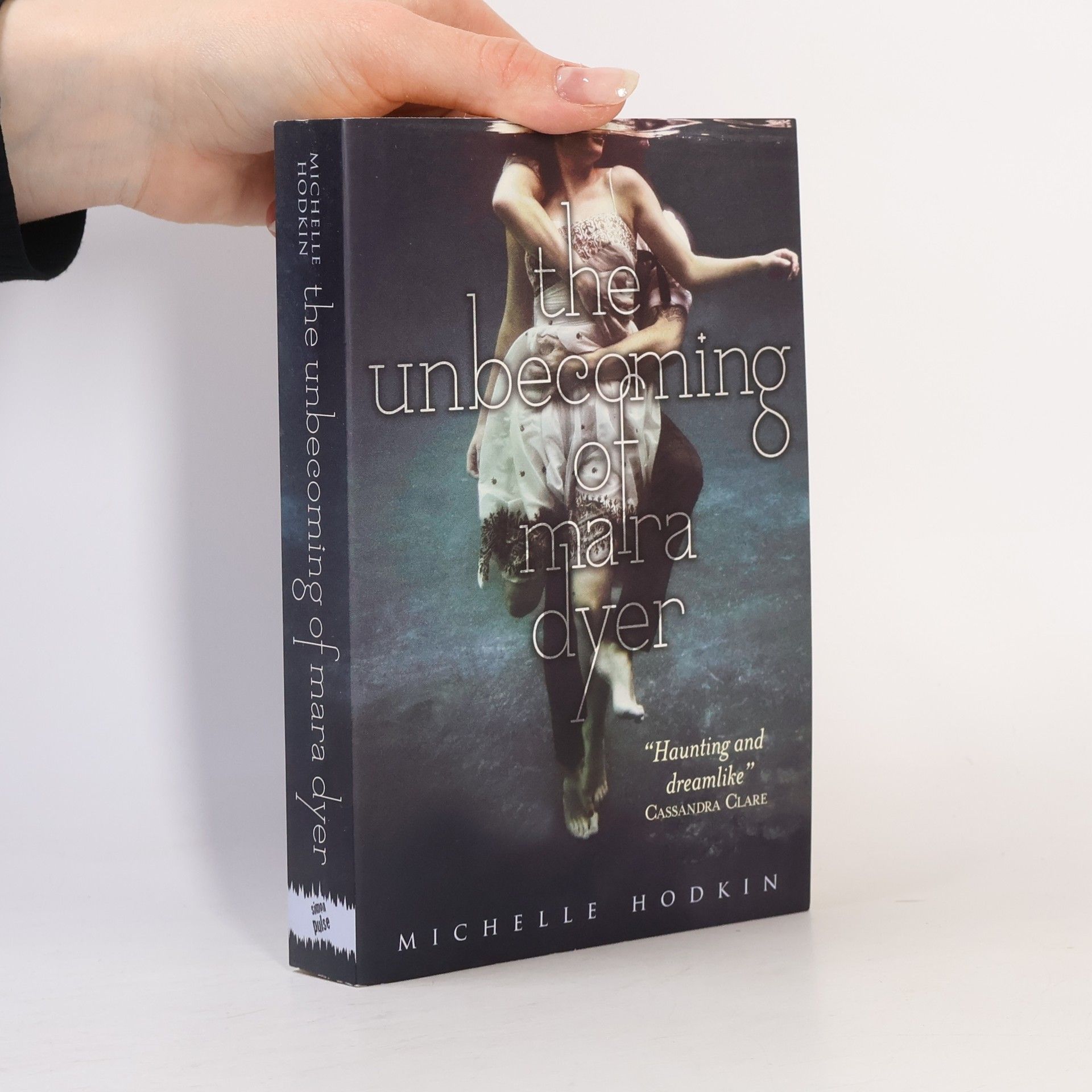 Michelle Hodkin Unbecoming of Mara Dyer