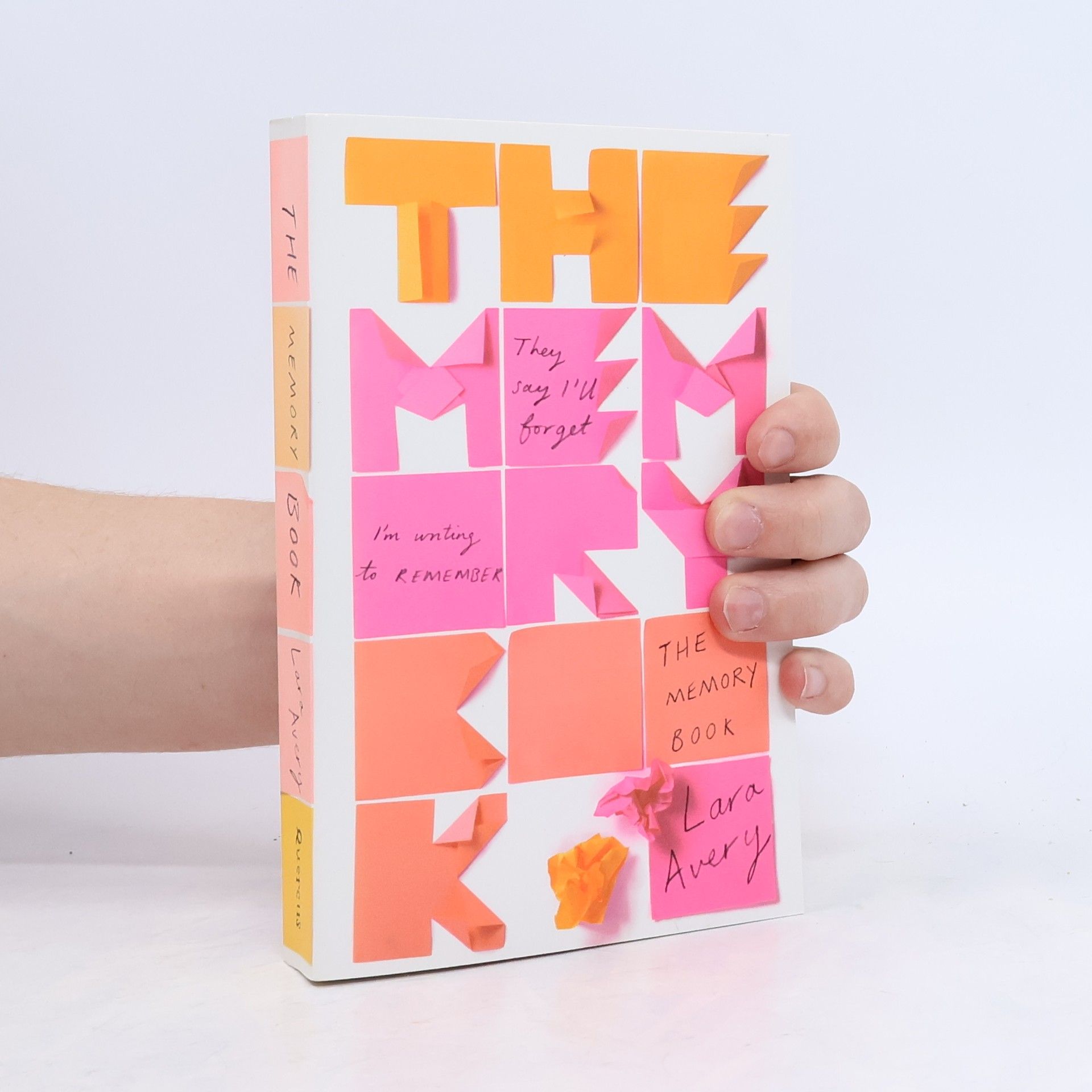 Lara Avery The Memory Book