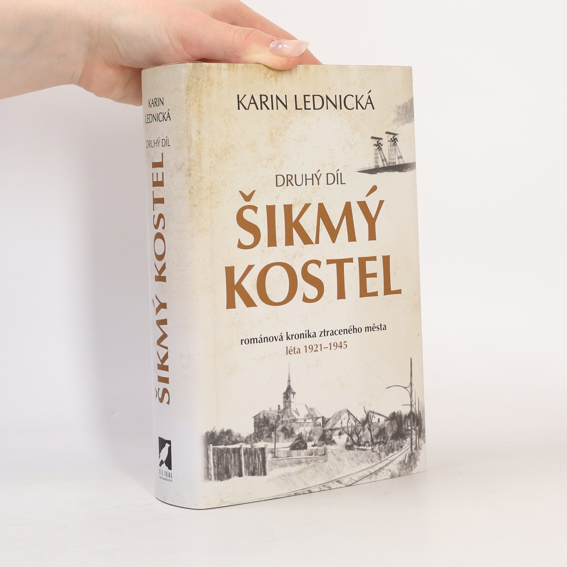 Karin Lednická Šikmý kostel 2