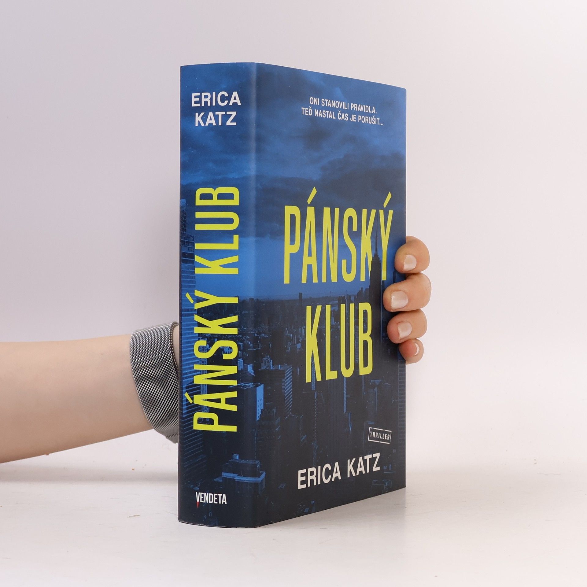 Erica Katz Pánský klub
